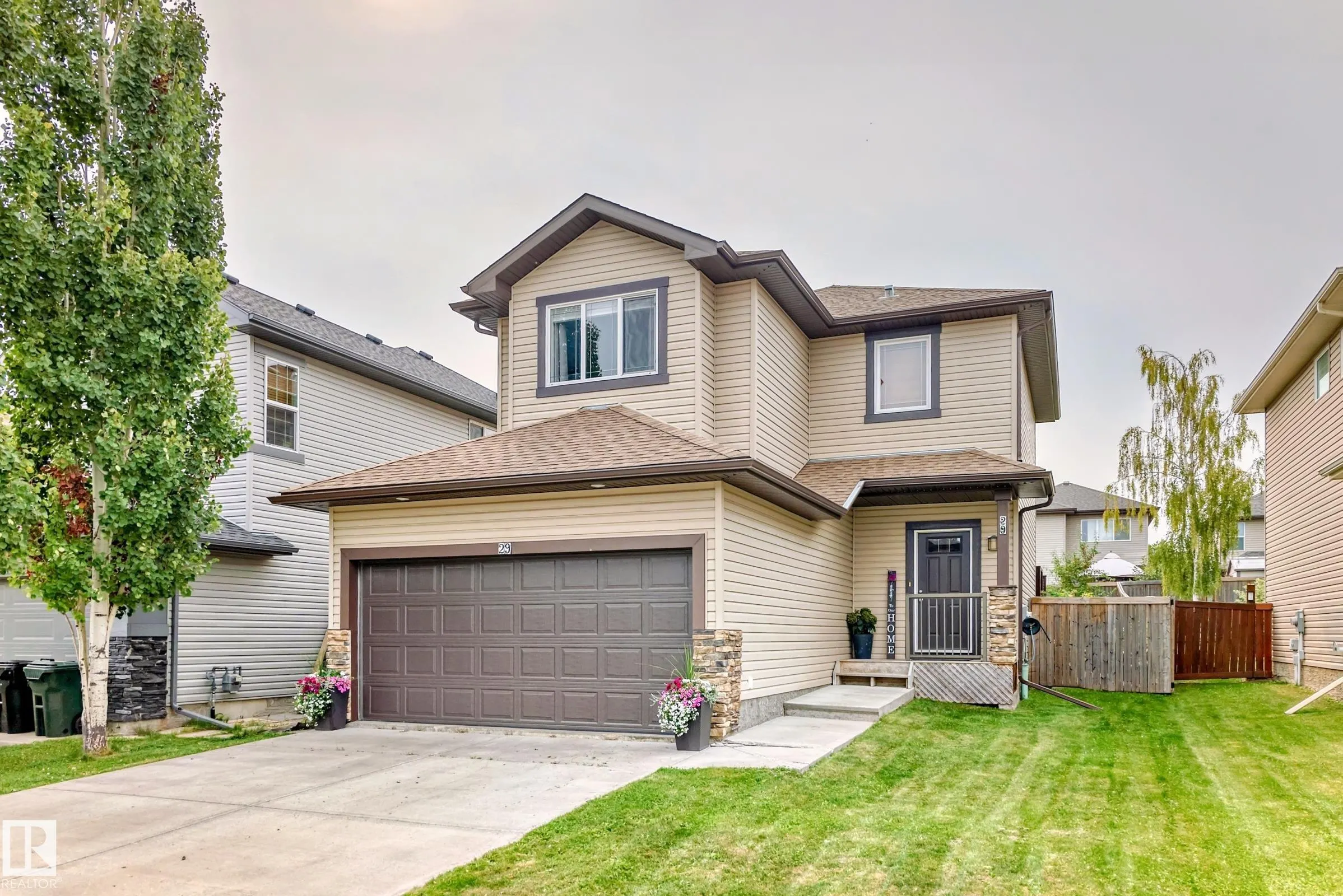 29 HERON Crescent