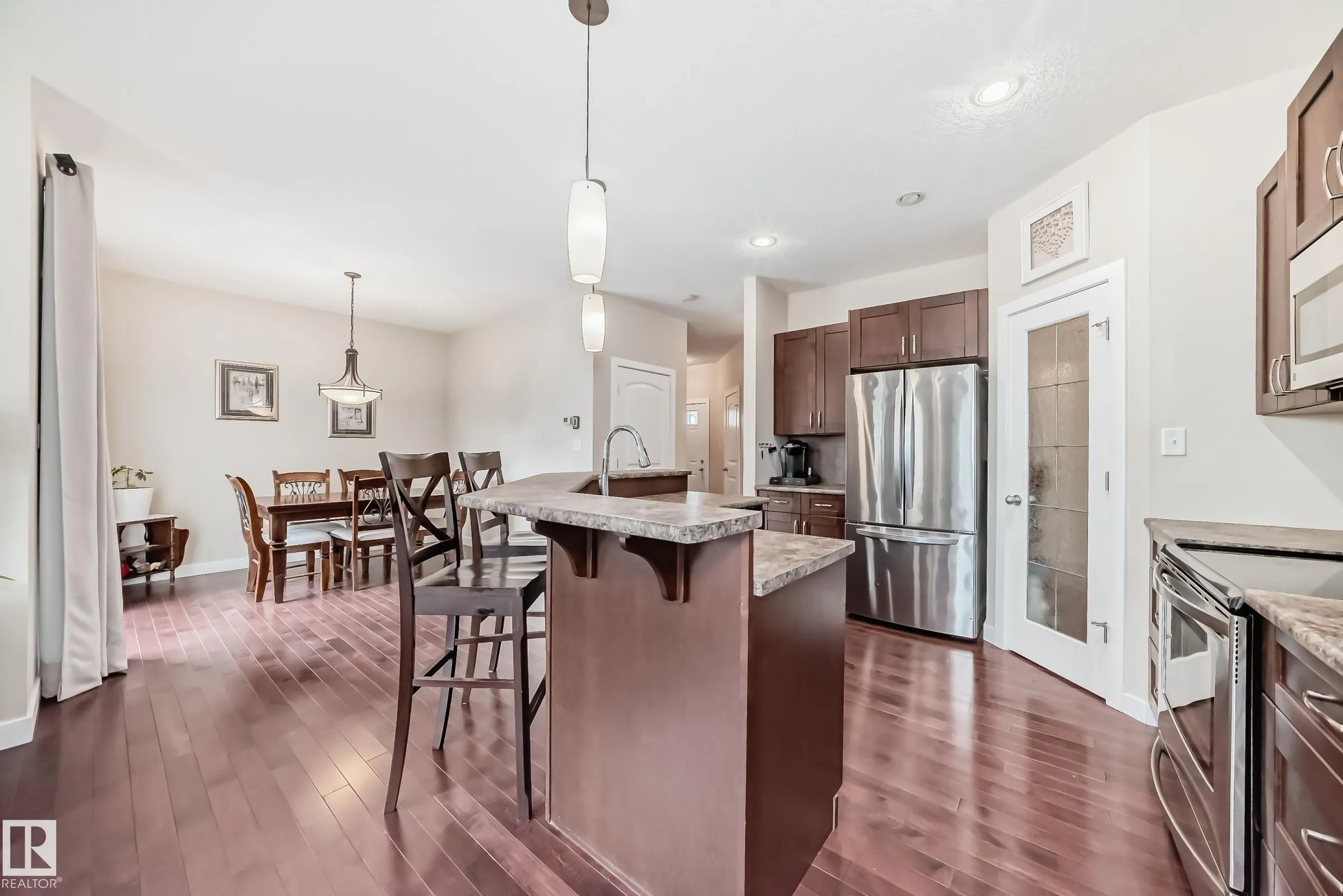 29 HERON Crescent