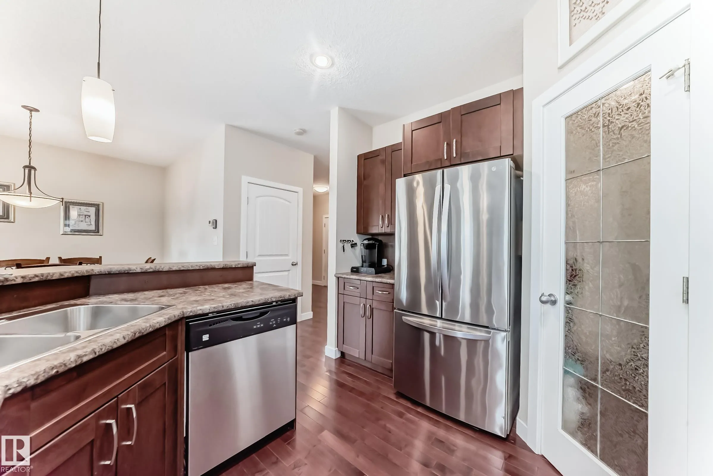 29 HERON Crescent