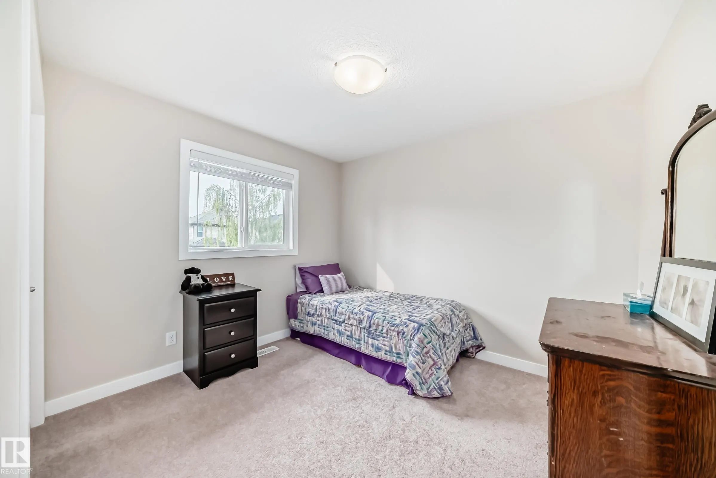 29 HERON Crescent