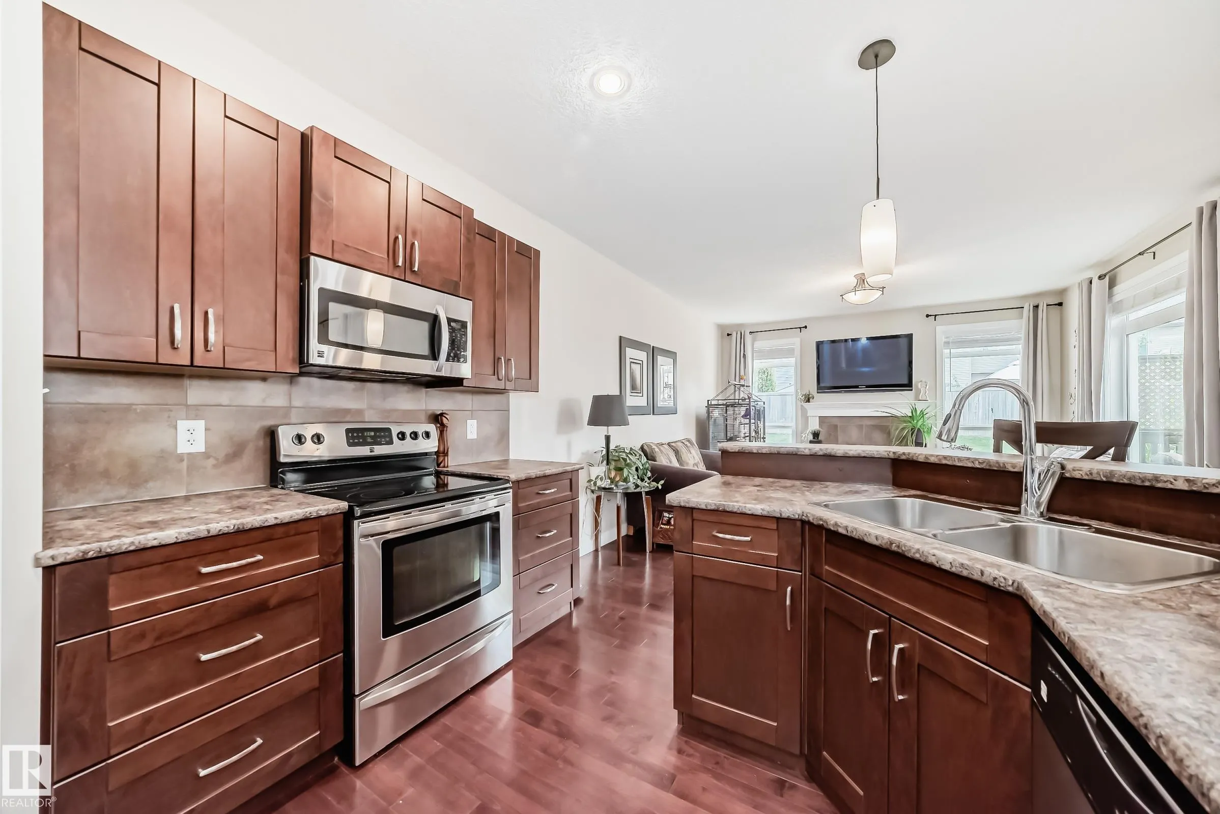 29 HERON Crescent
