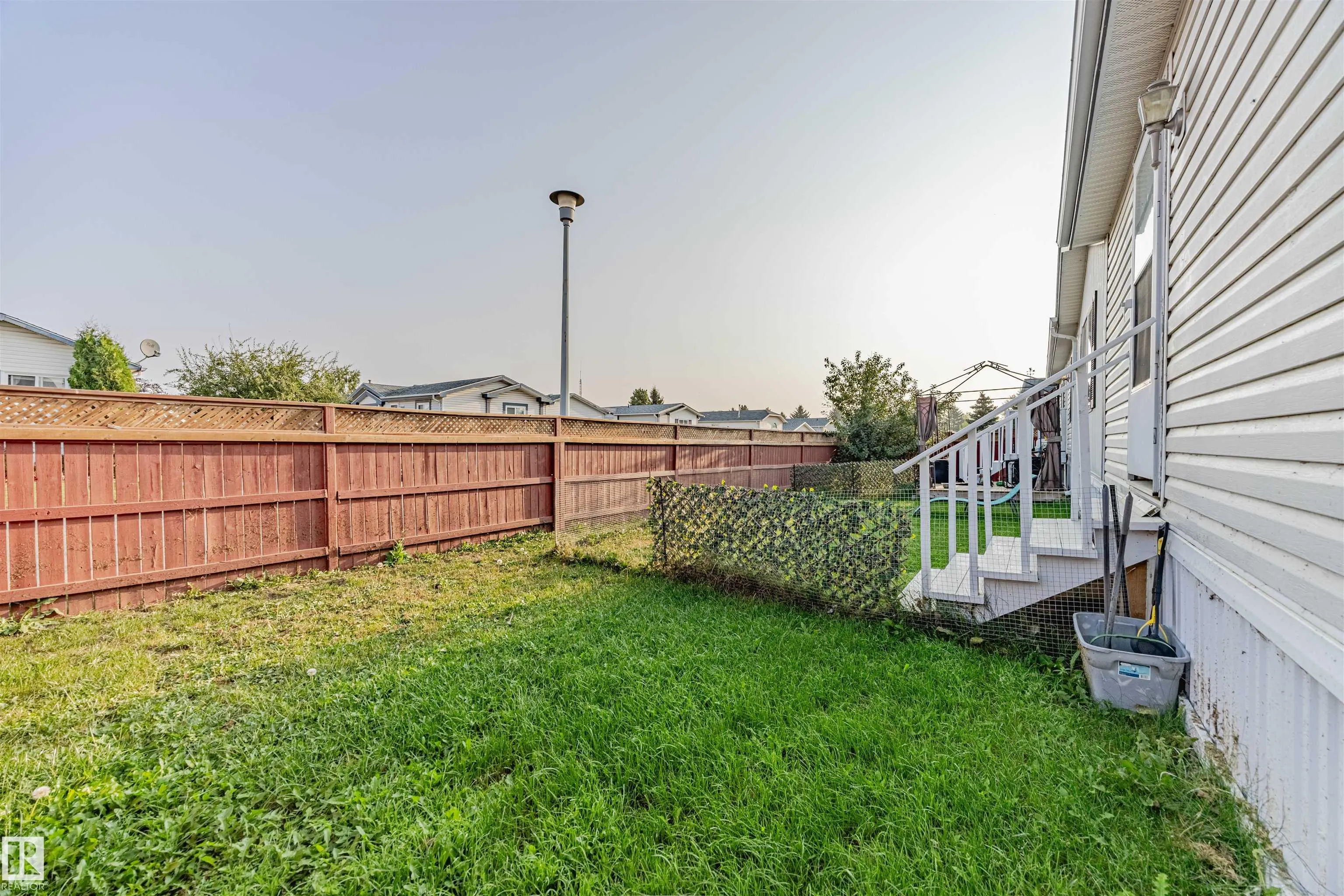 3338 Lakeview Road