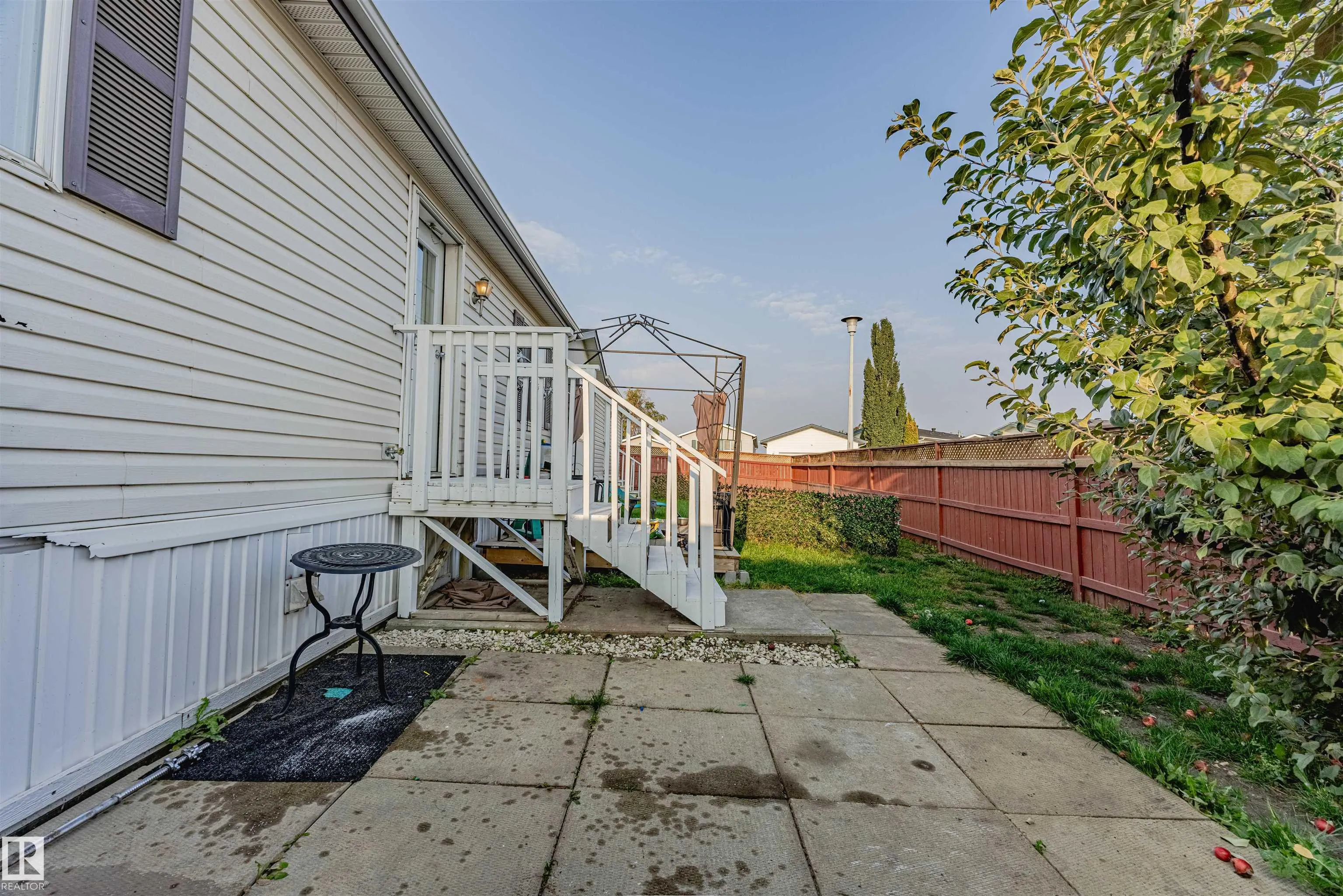 3338 Lakeview Road