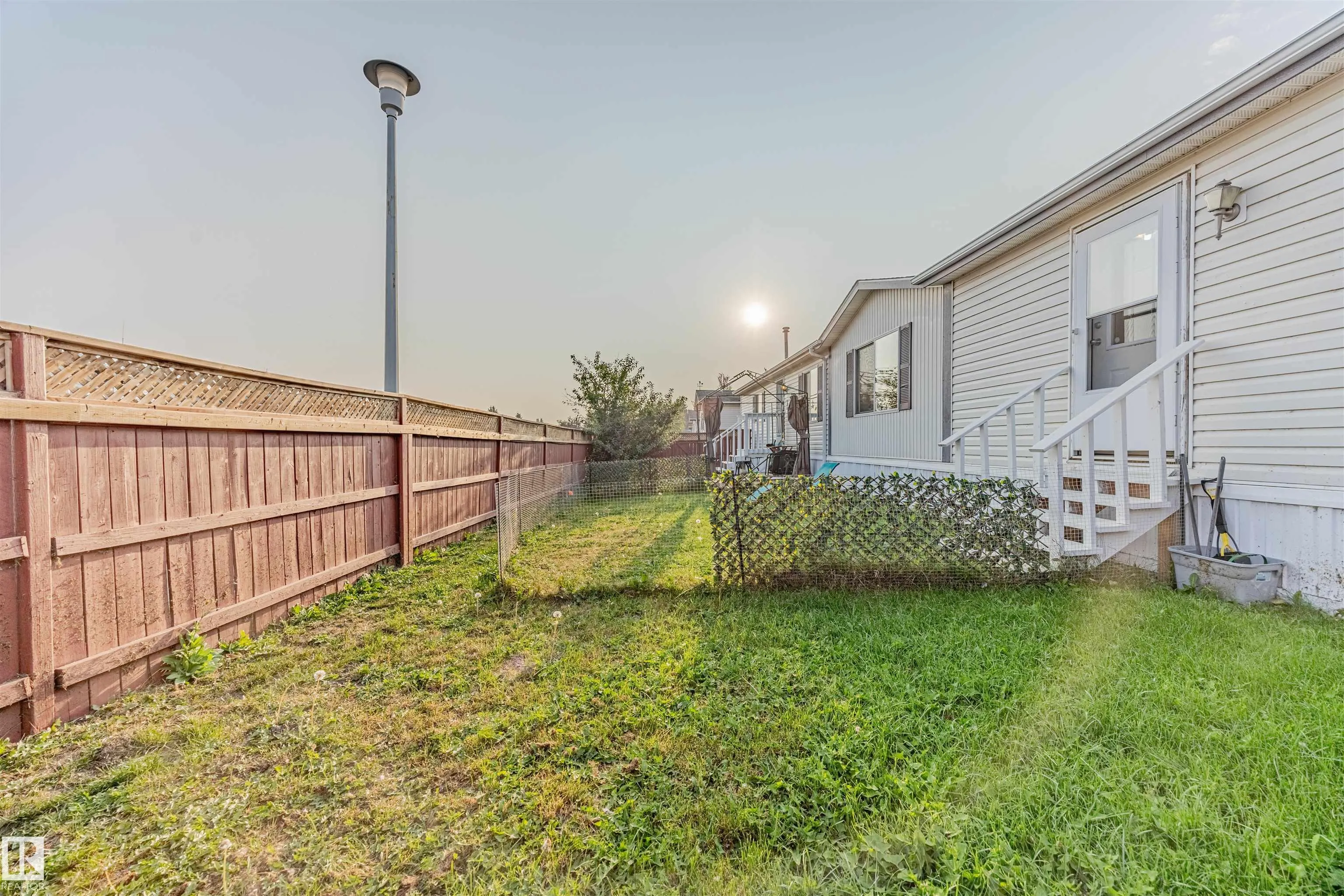 3338 Lakeview Road