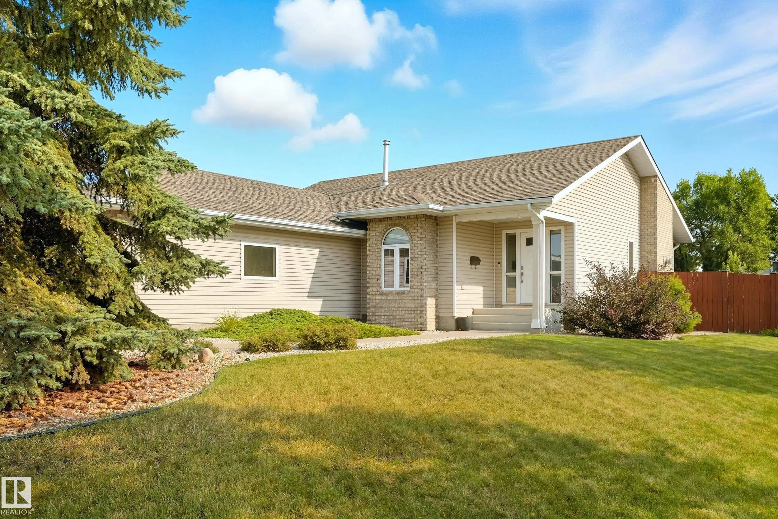 6 PARKWEST Court