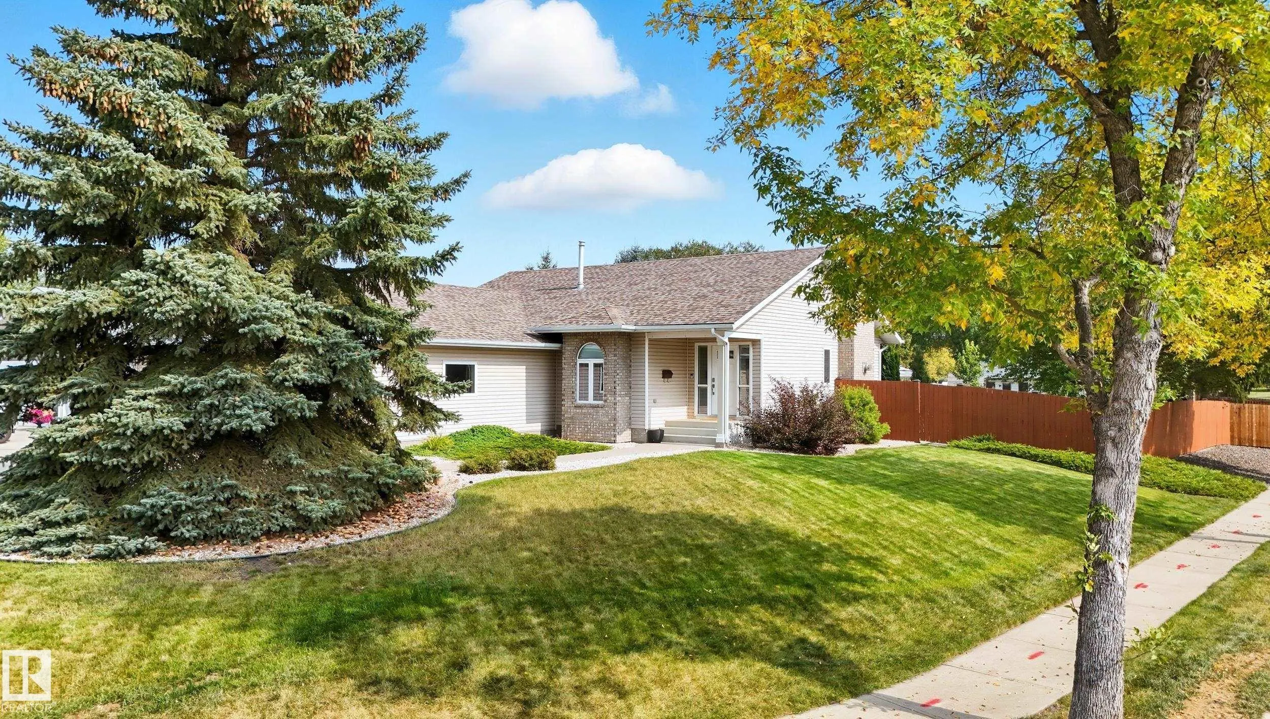 6 PARKWEST Court
