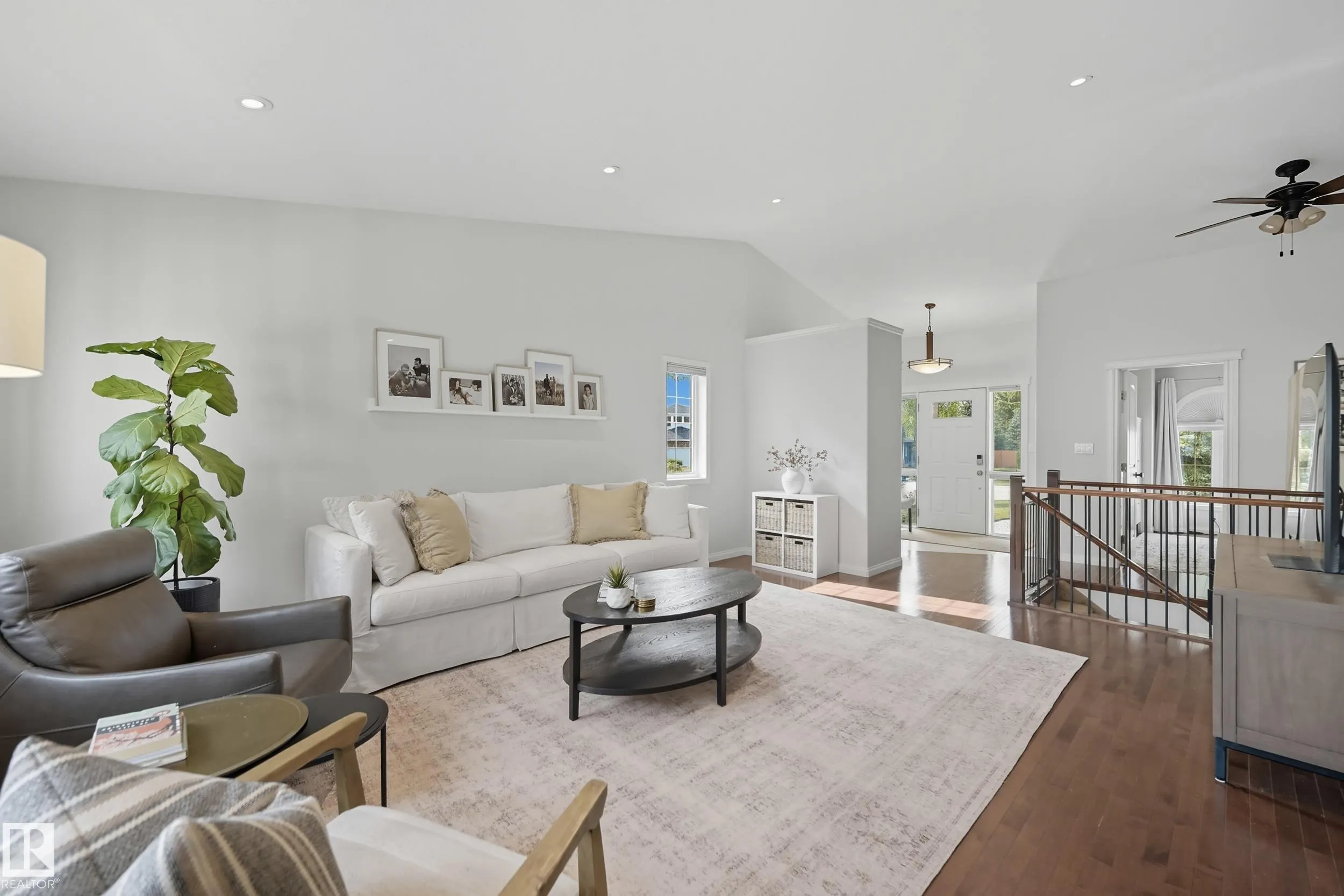 6 PARKWEST Court