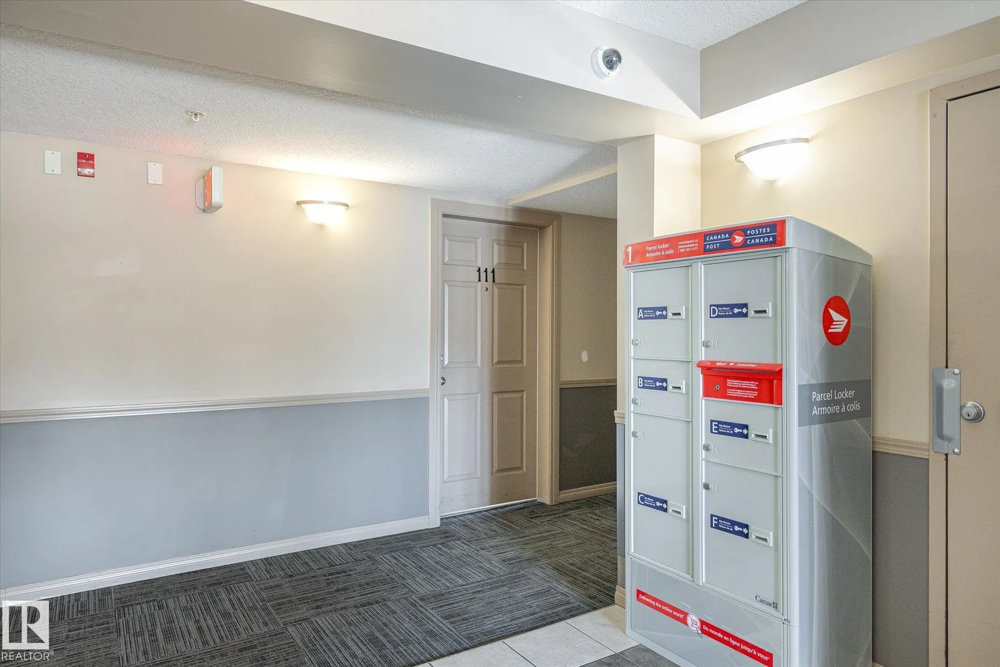 40 SUMMERWOOD Boulevard