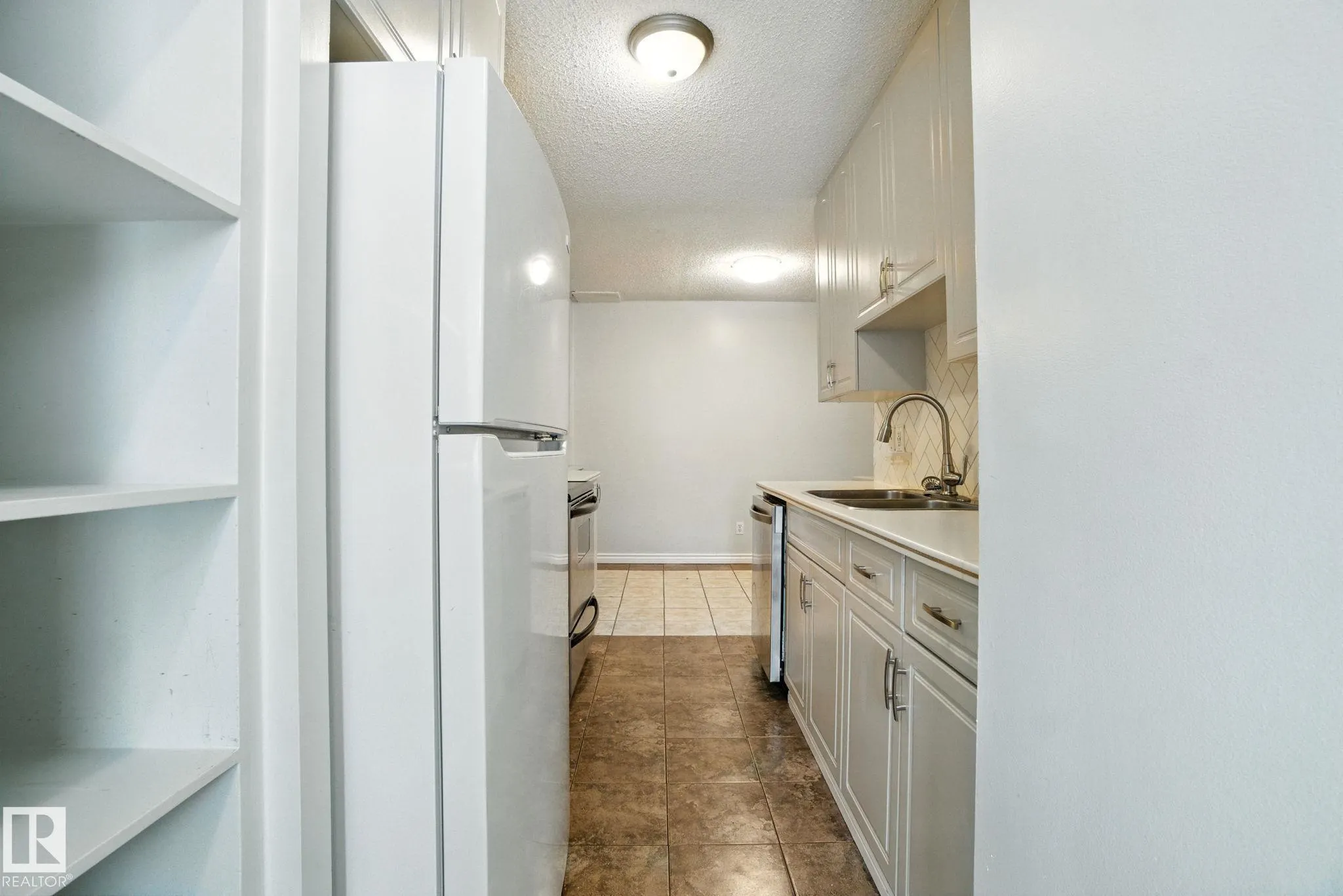 7F CALLINGWOOD Court