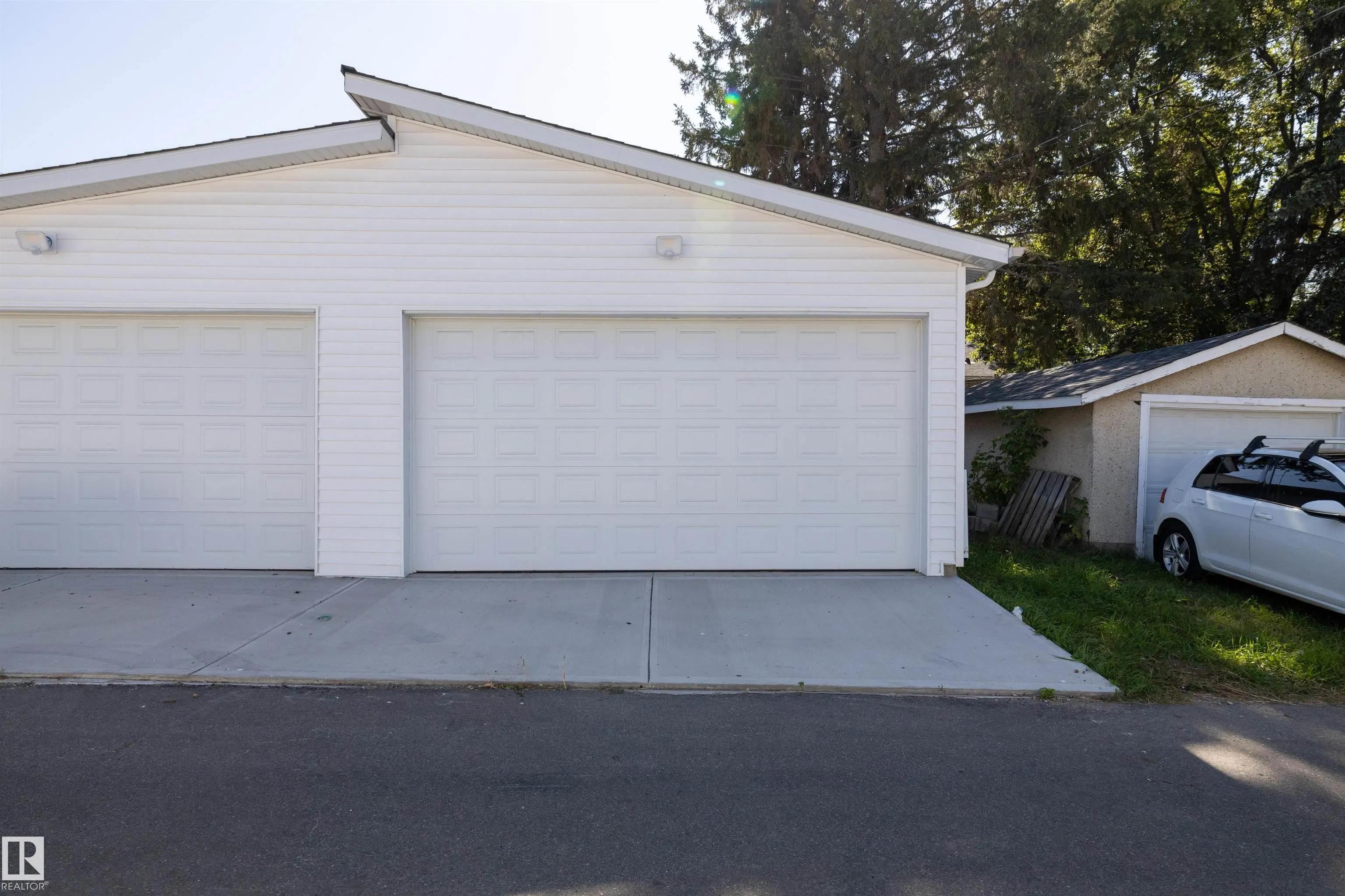 7540 81 Avenue
