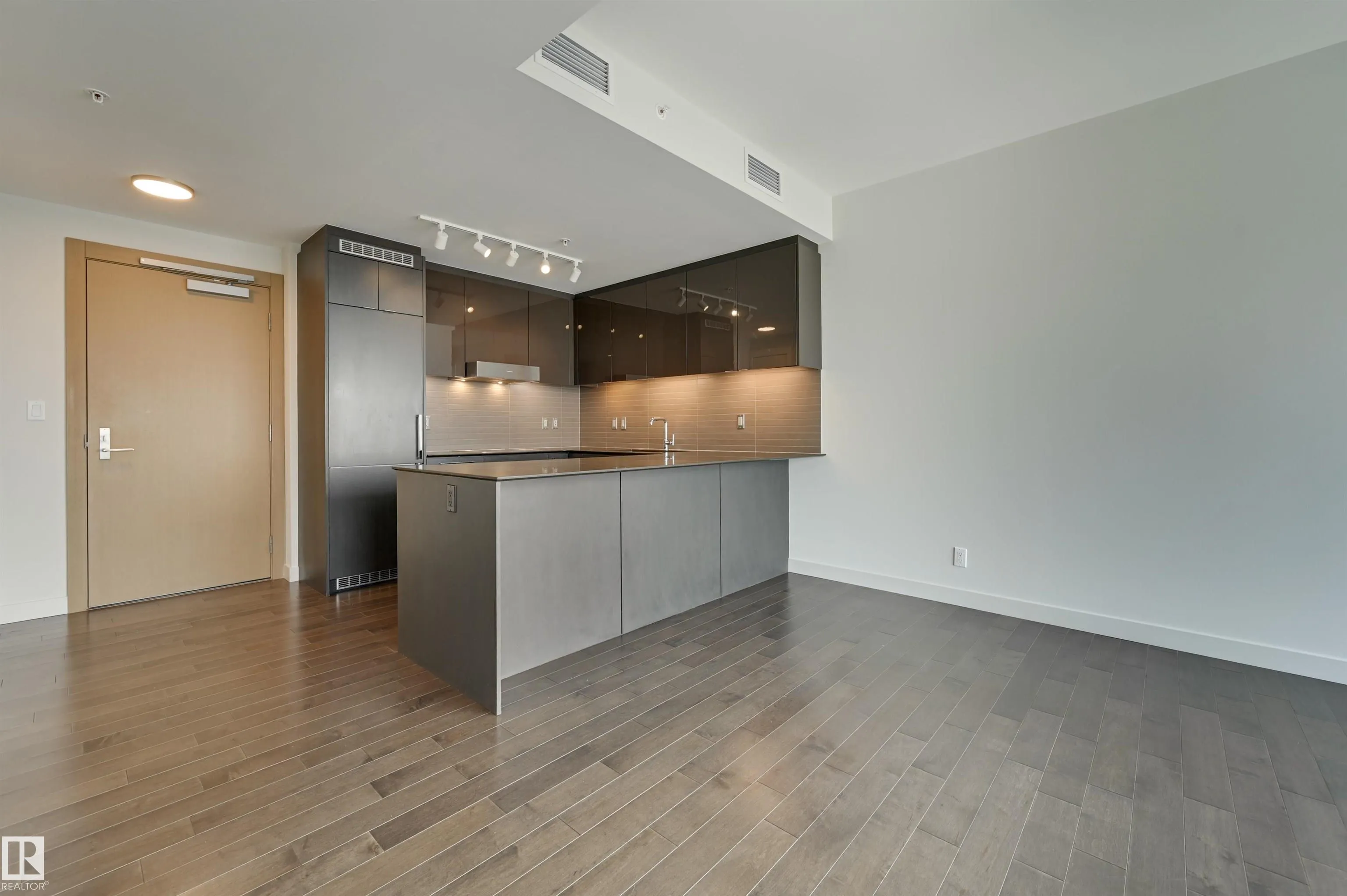10360 102 Street