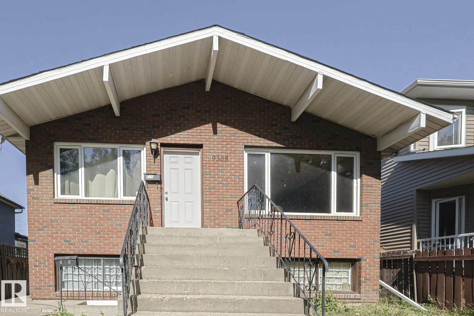 9308A & 9308B 109A Avenue