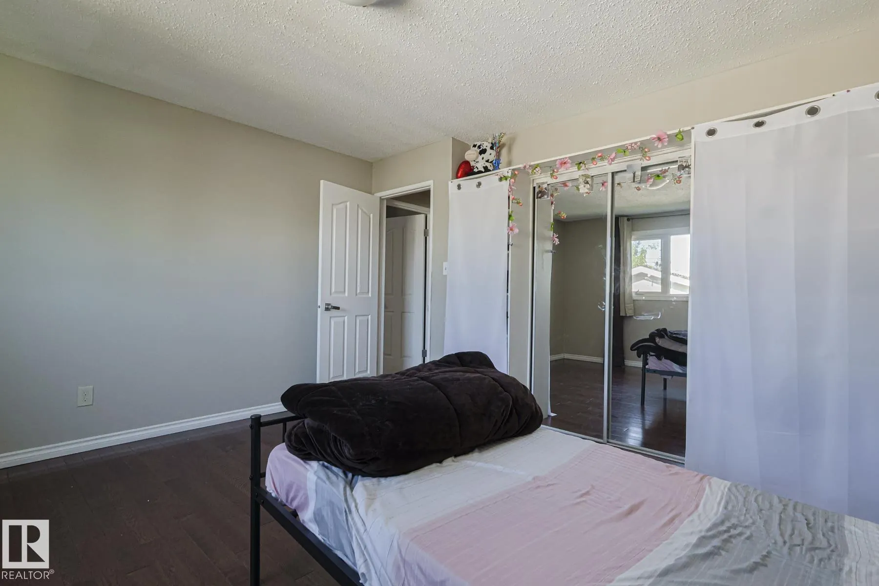 9308A & 9308B 109A Avenue