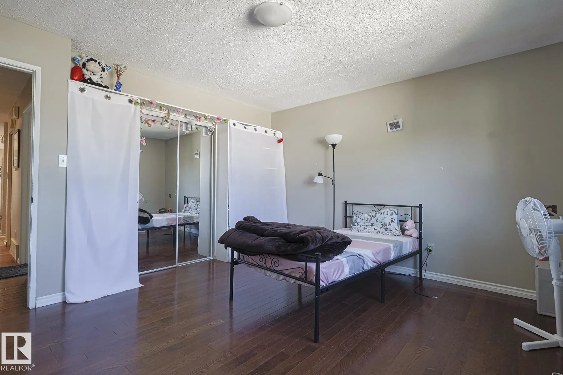 9308A & 9308B 109A Avenue