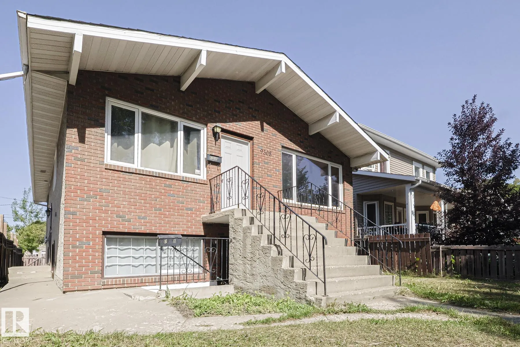 9308A & 9308B 109A Avenue