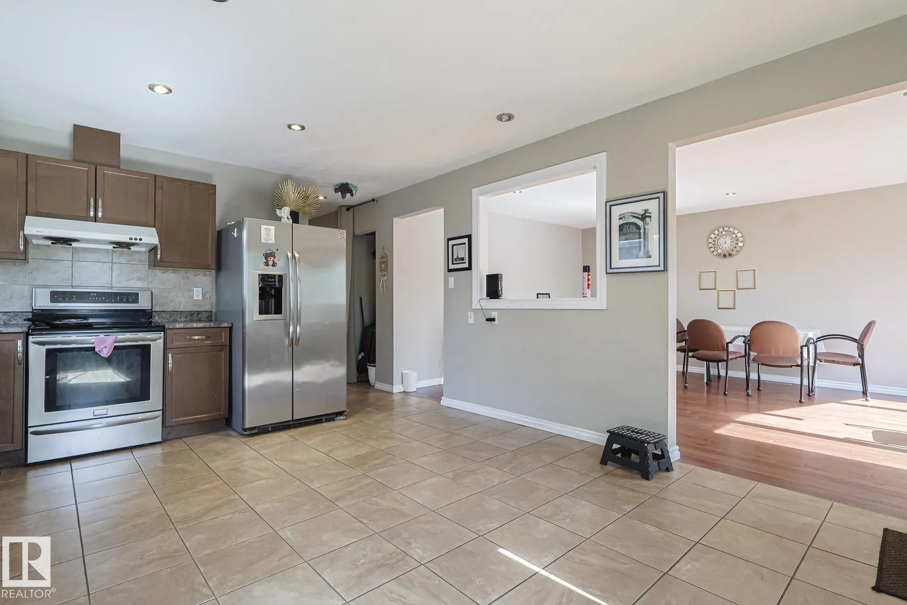 9308A & 9308B 109A Avenue