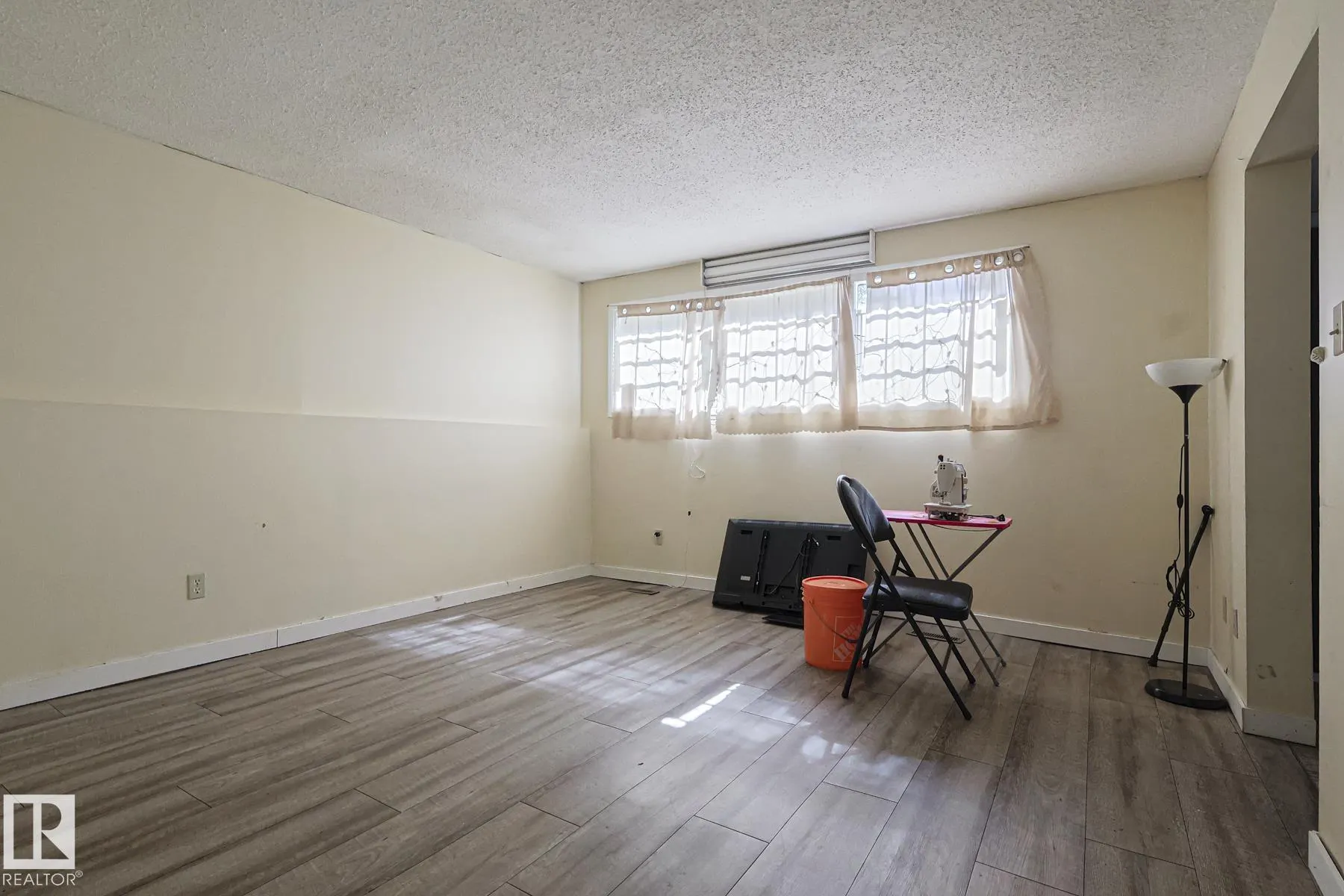 9308A & 9308B 109A Avenue