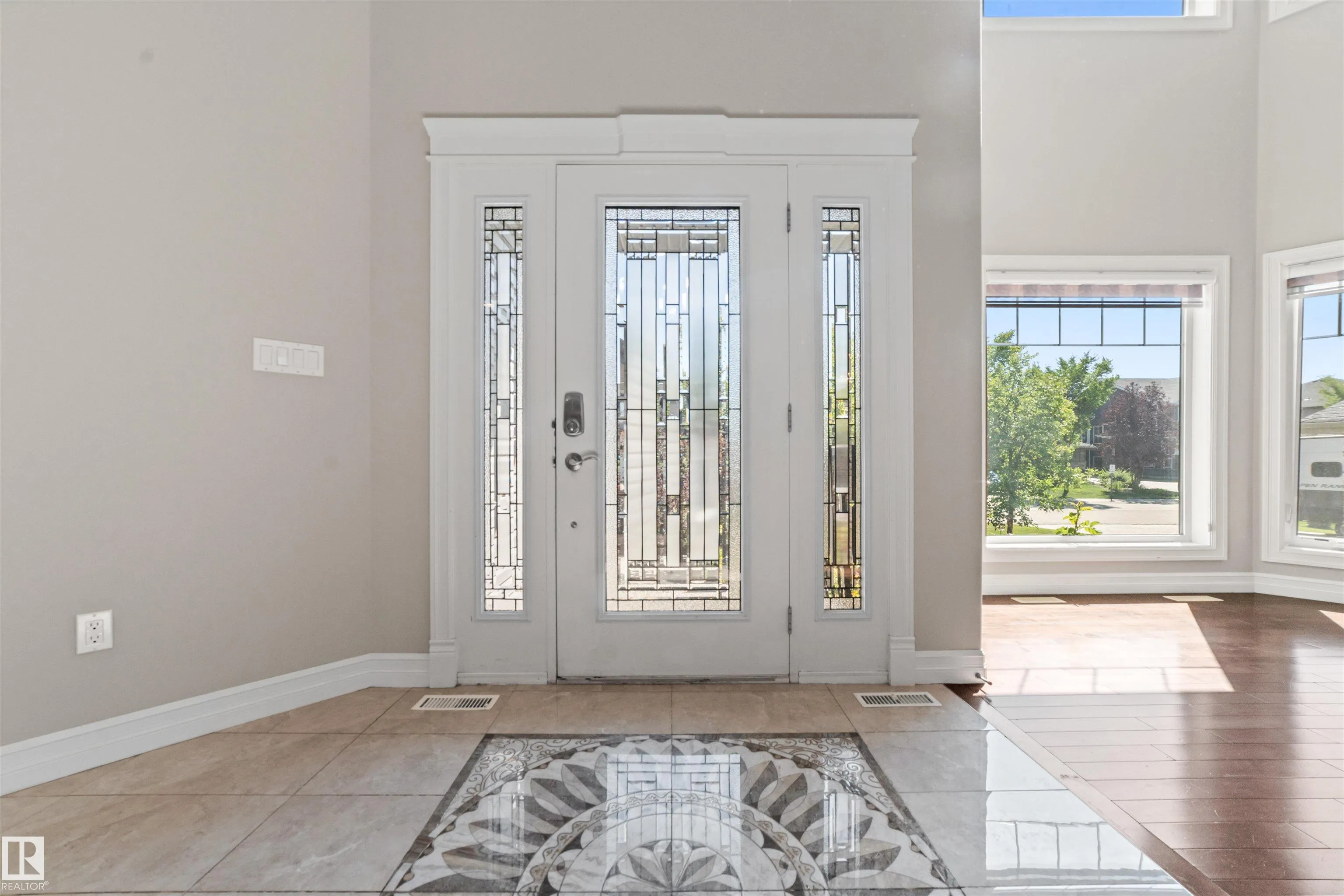 1721 ADAMSON CRESCENT