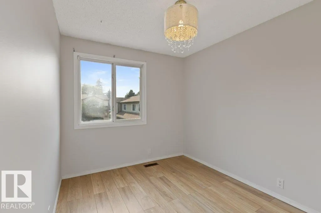 14 WALDEN Park