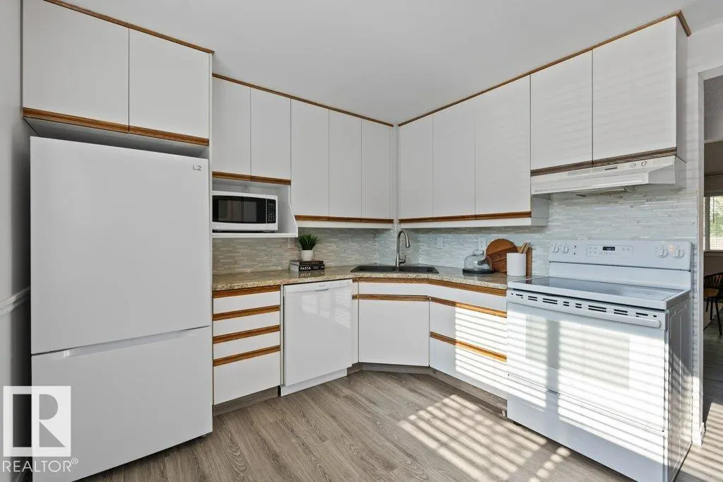 14 WALDEN Park