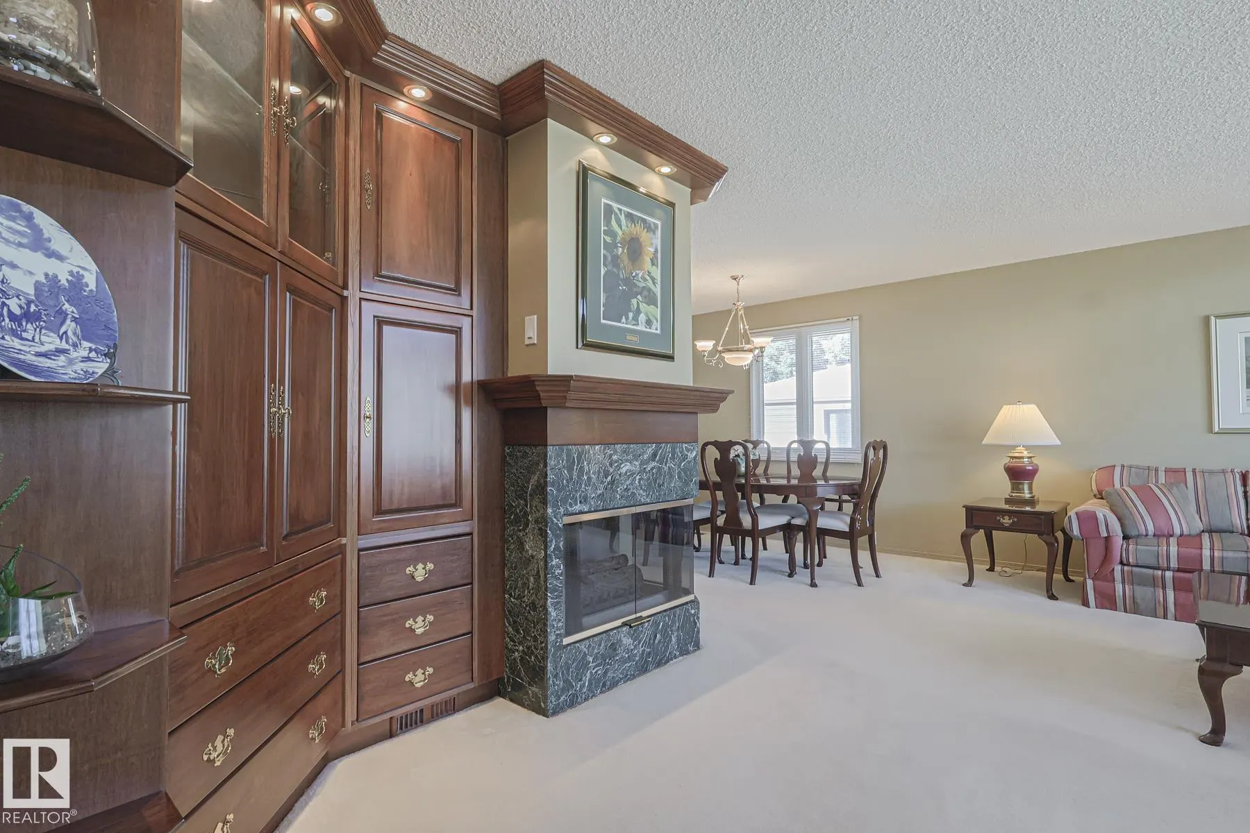 94 GARLAND Crescent