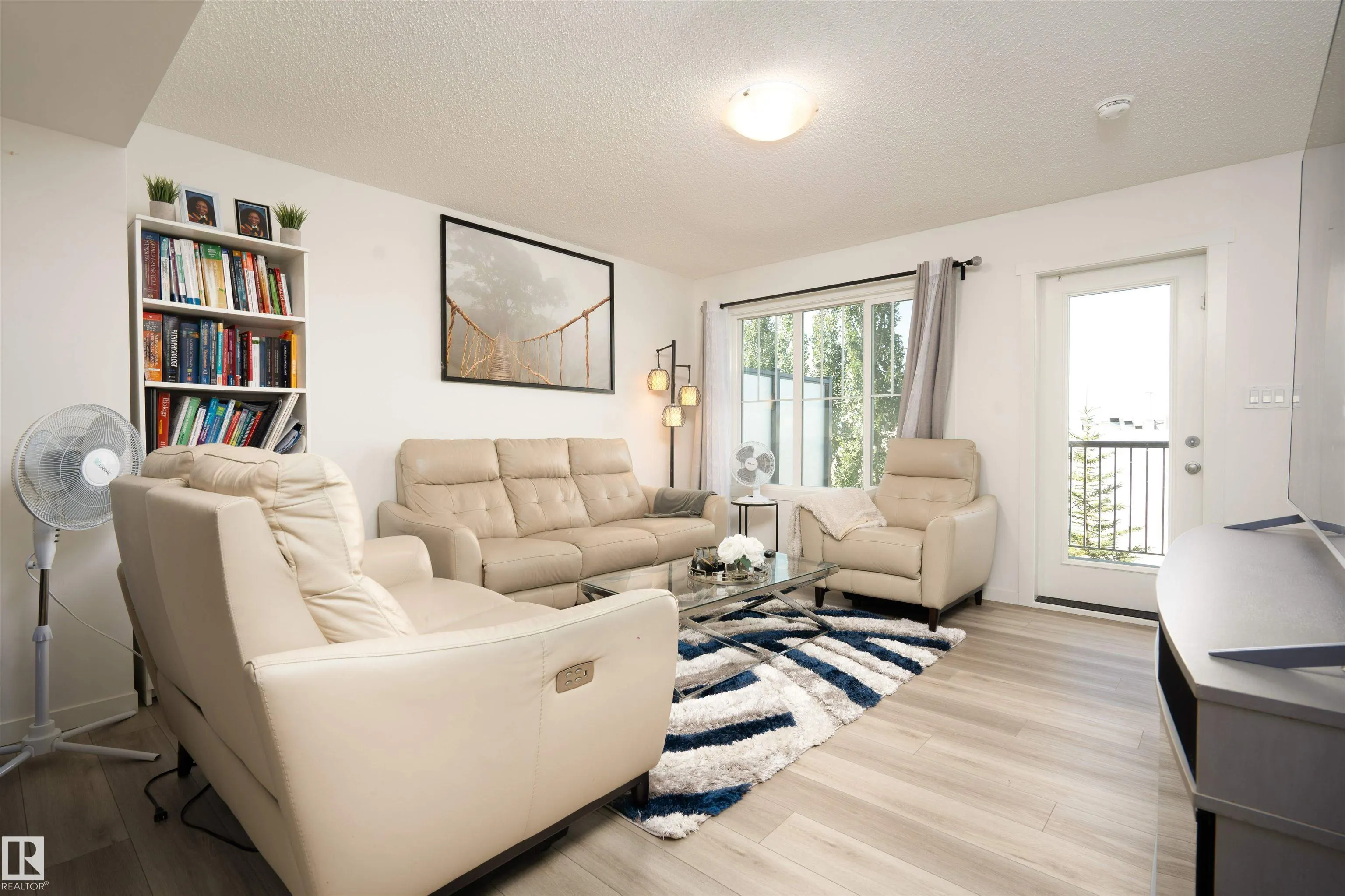 1530 TAMARACK Boulevard