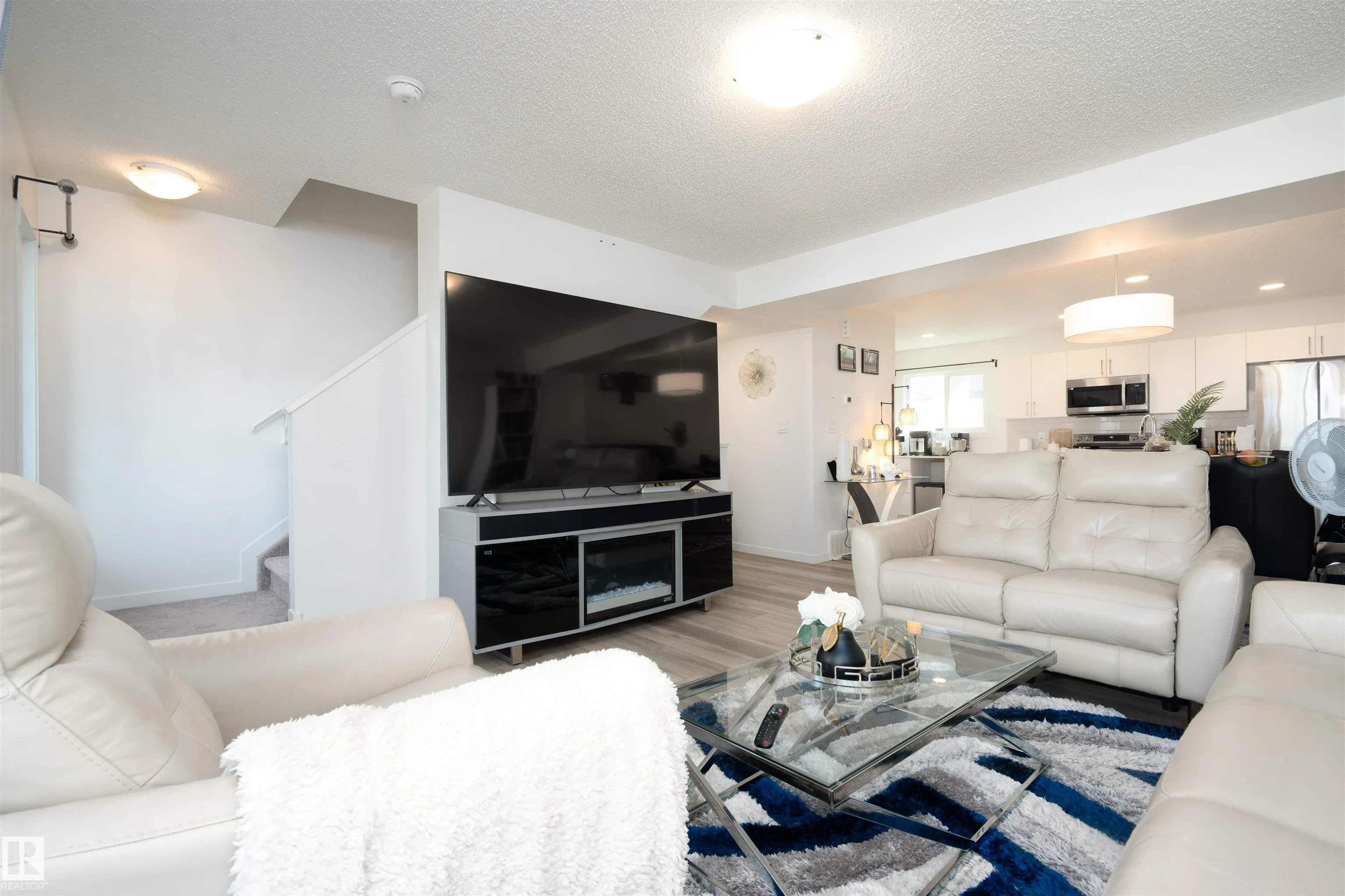 1530 TAMARACK Boulevard
