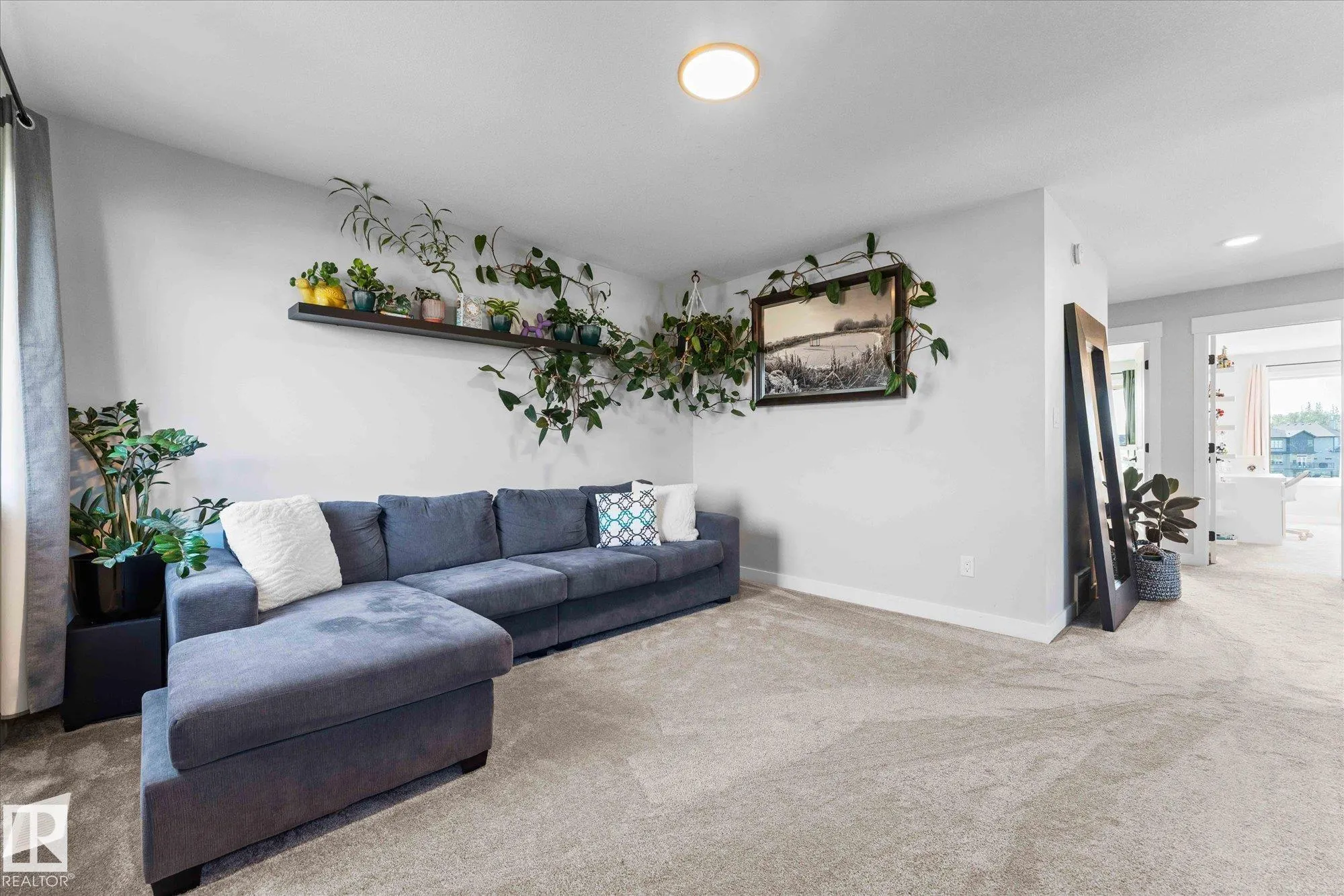 80 GLADSTONE Bend