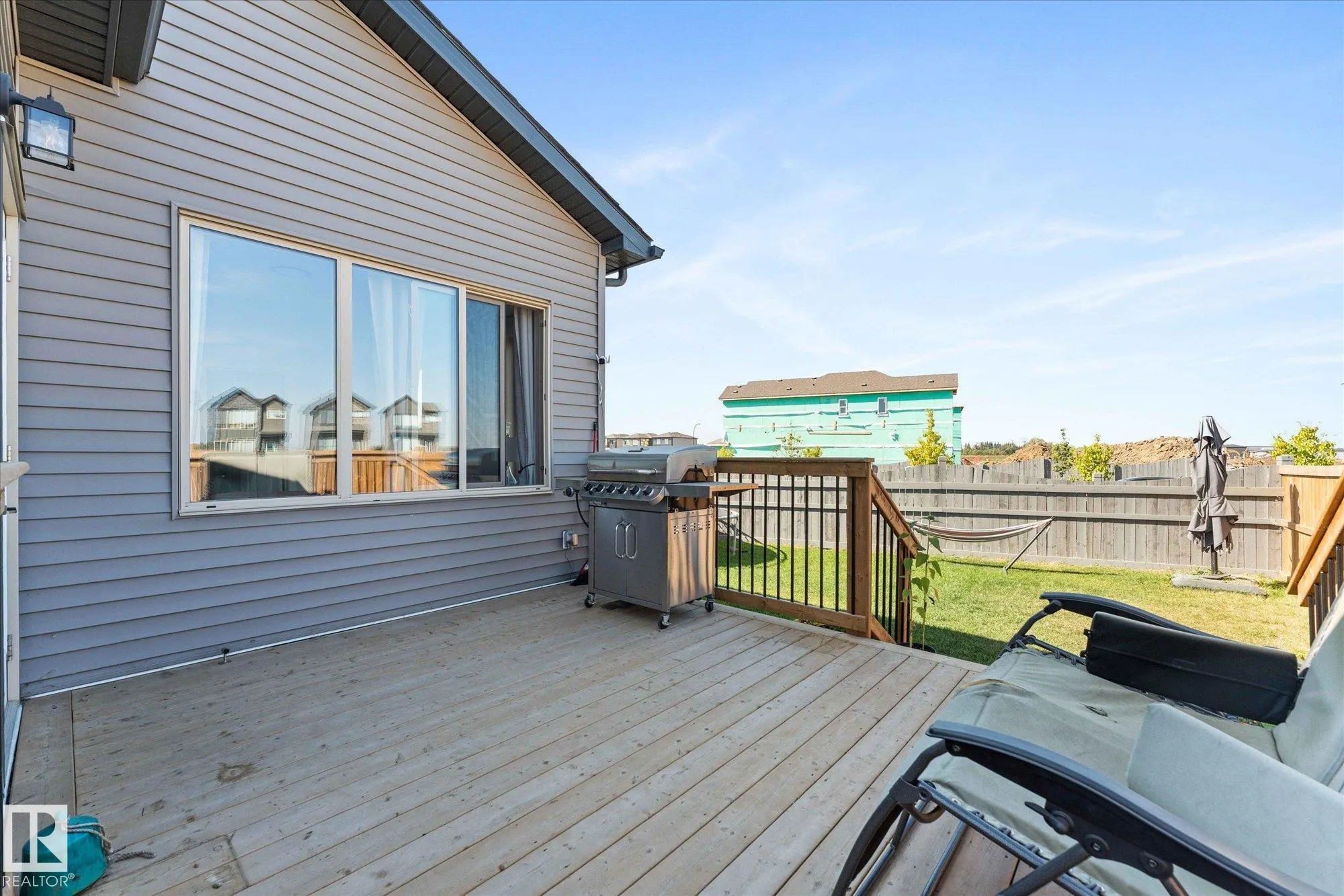 80 GLADSTONE Bend