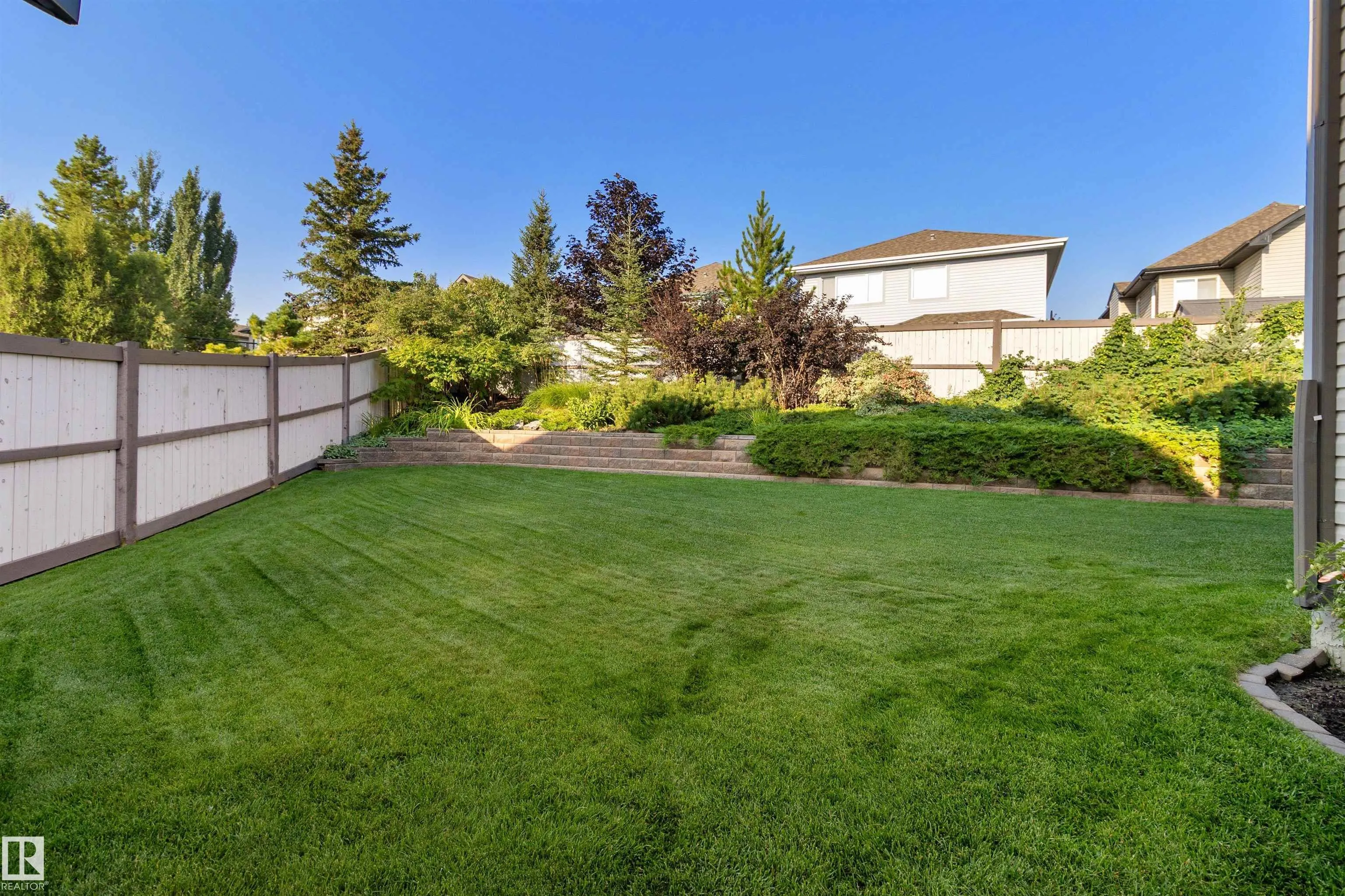 567 SUNCREST Lane