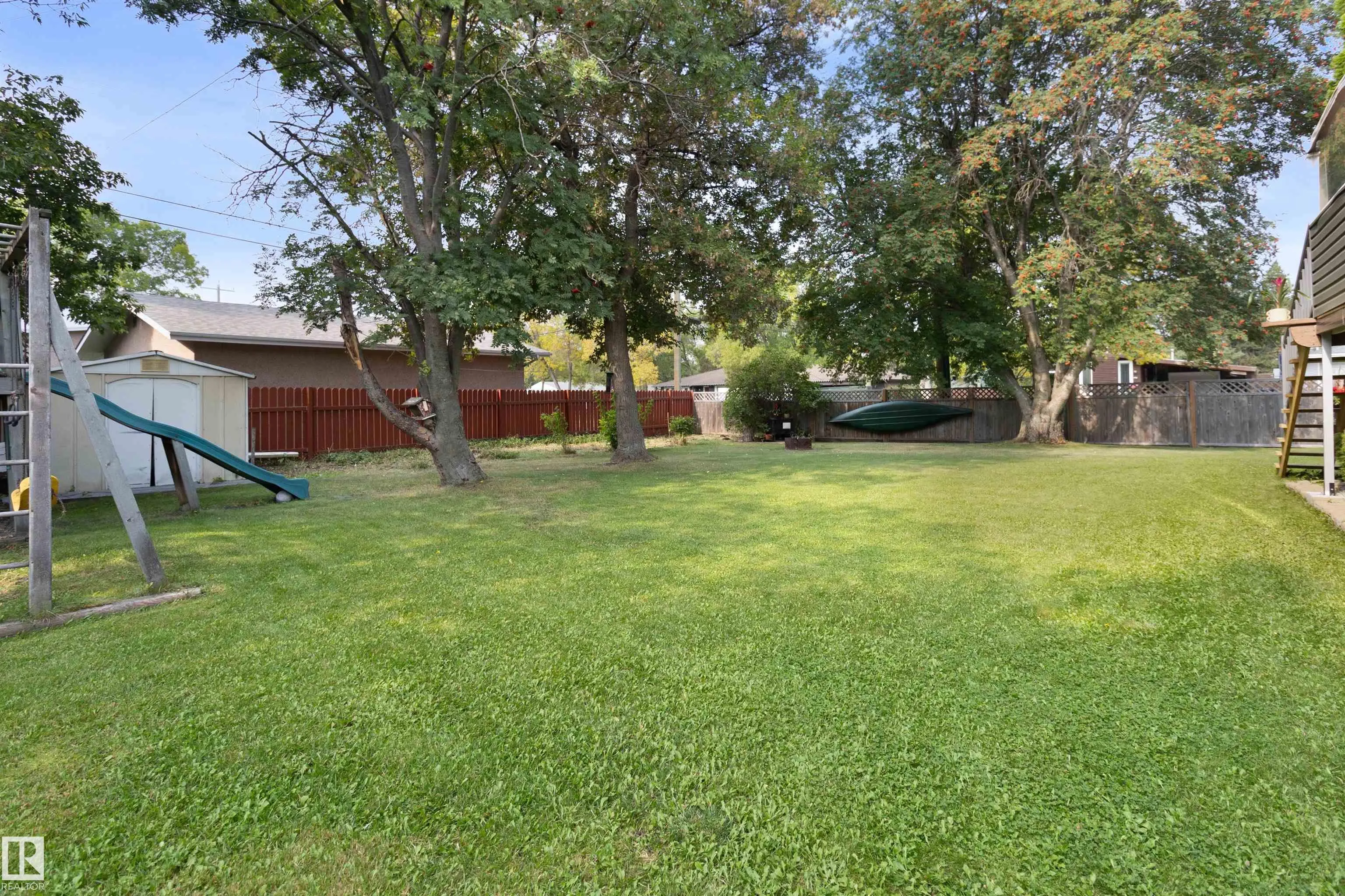 61 SPRUCE Avenue
