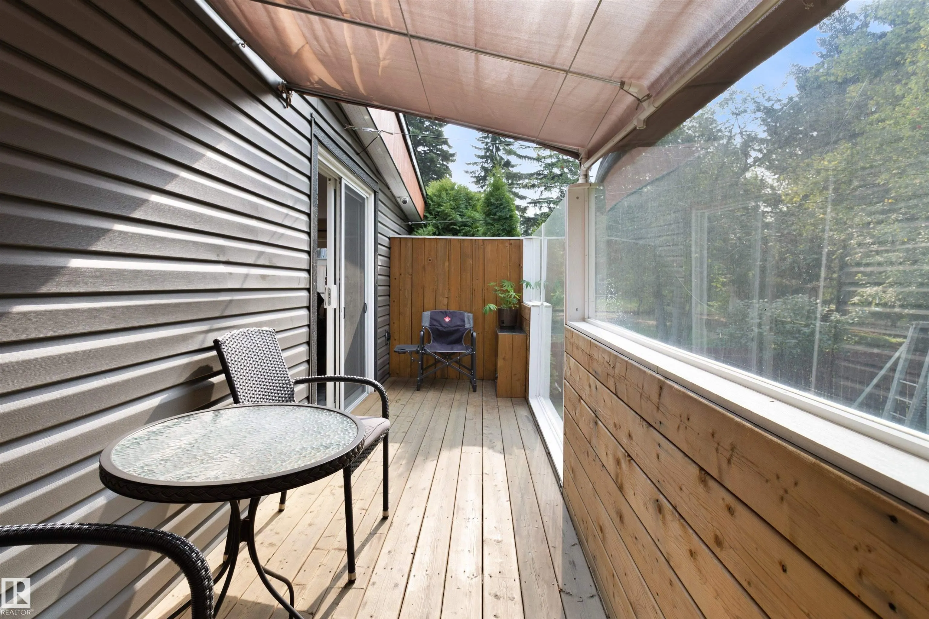 61 SPRUCE Avenue