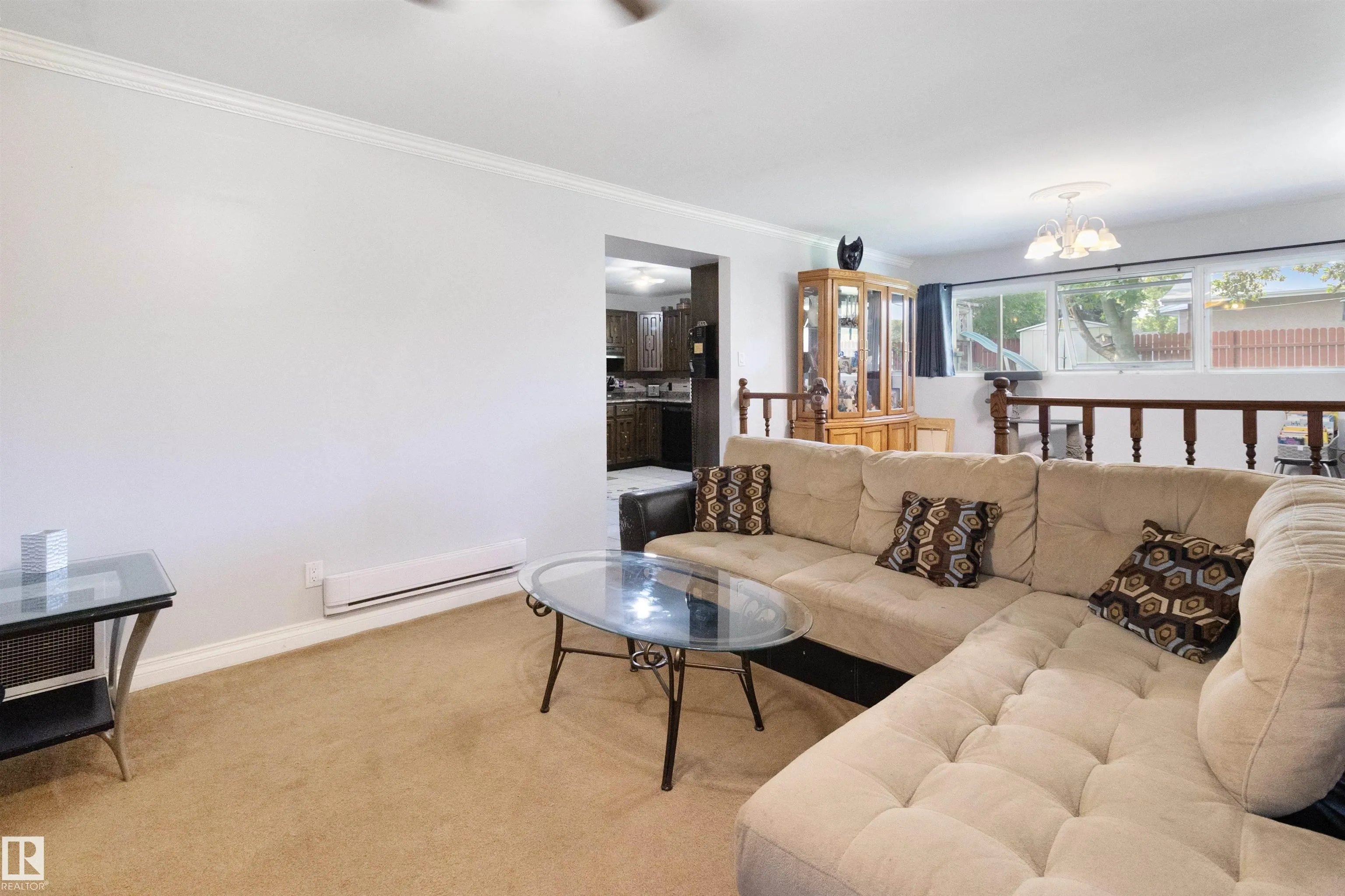 61 SPRUCE Avenue