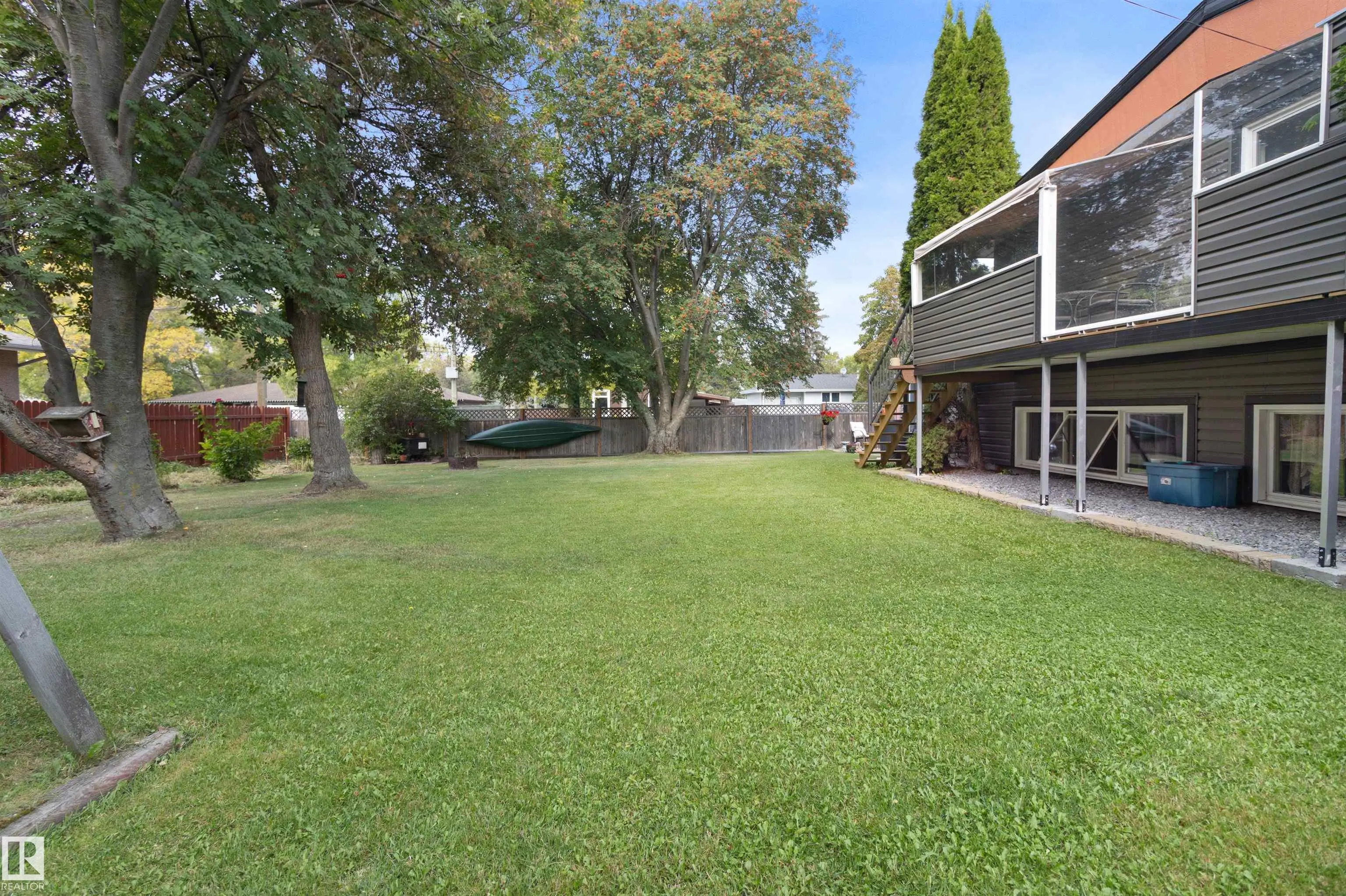 61 SPRUCE Avenue