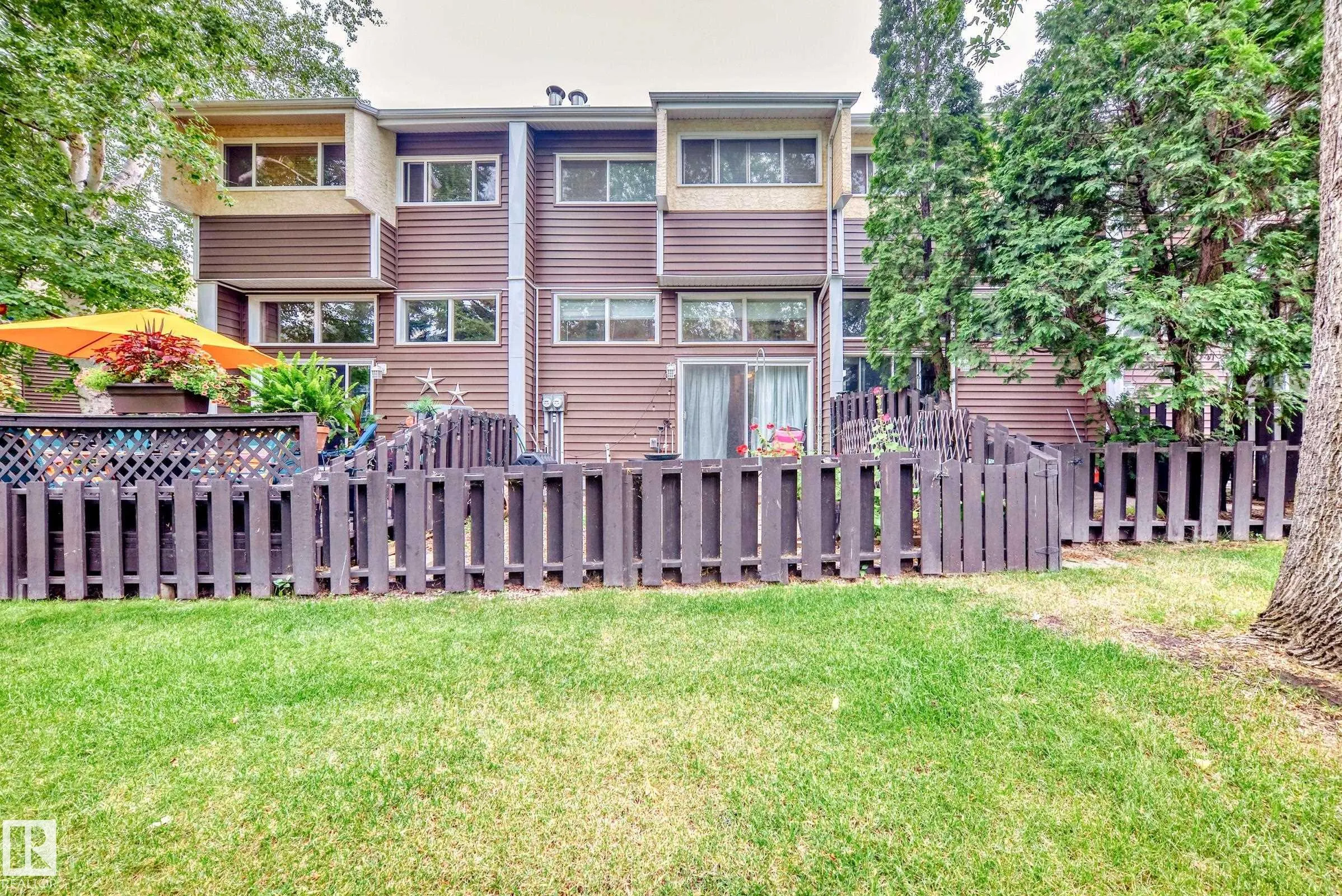 1049 MILLBOURNE Road