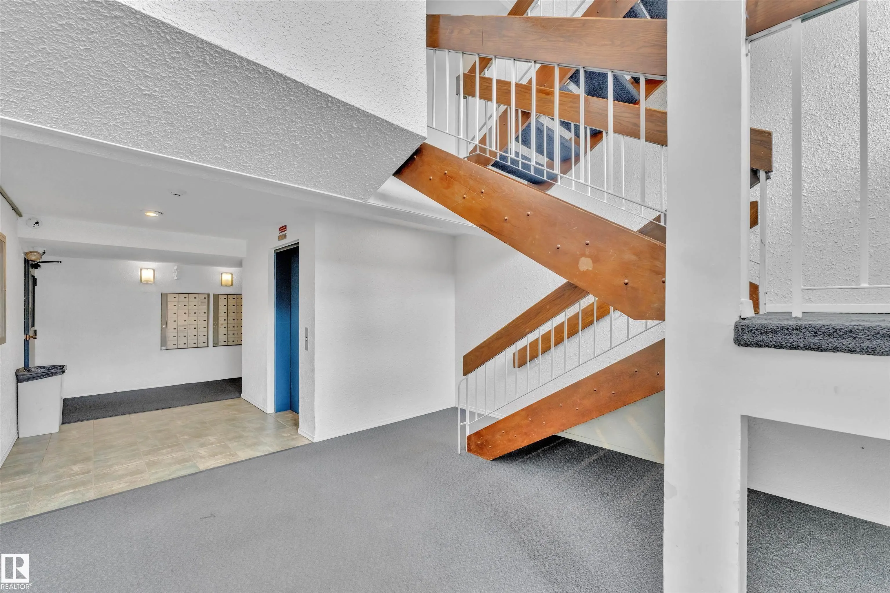 2624 MILL WOODS