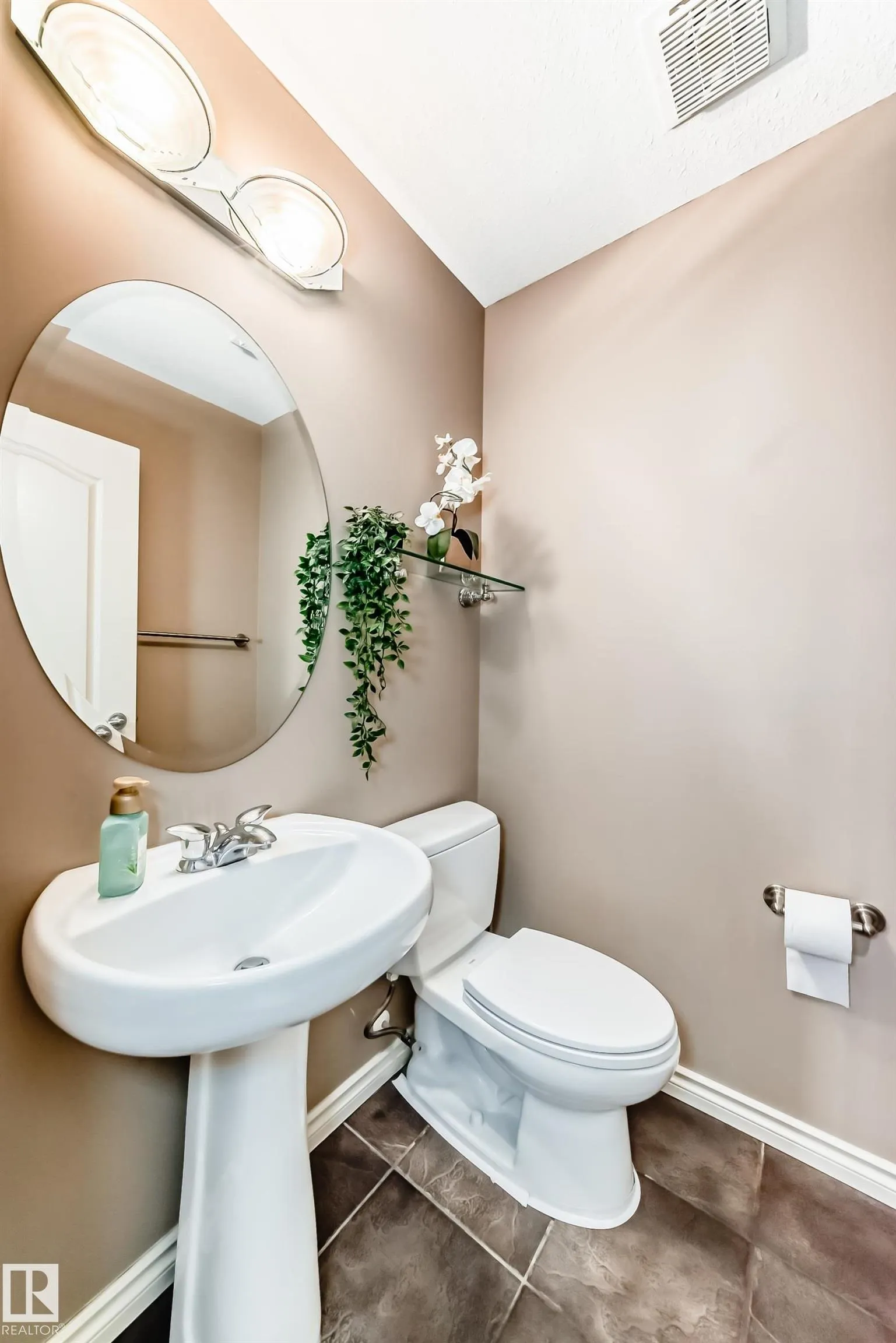 749 MCALLISTER Loop