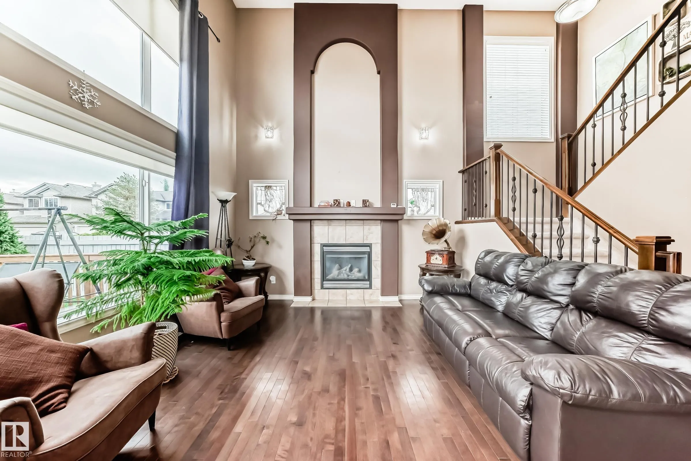 749 MCALLISTER Loop