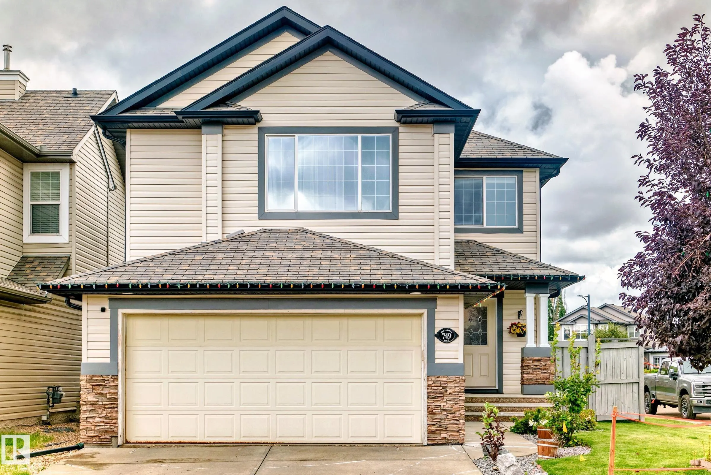 749 MCALLISTER Loop