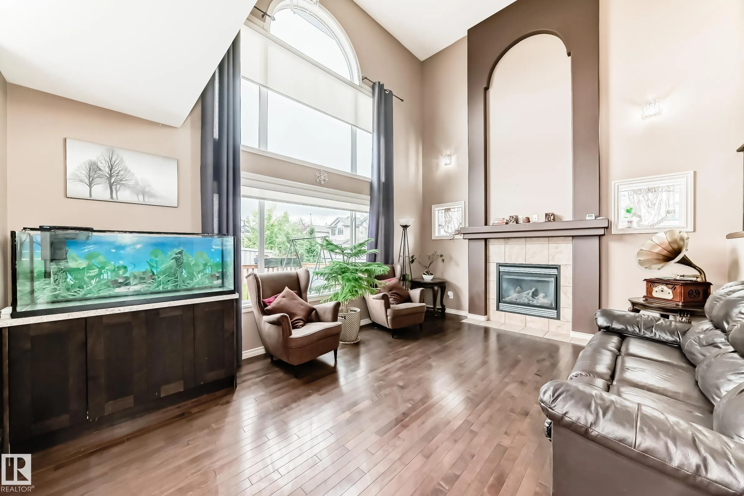 749 MCALLISTER Loop