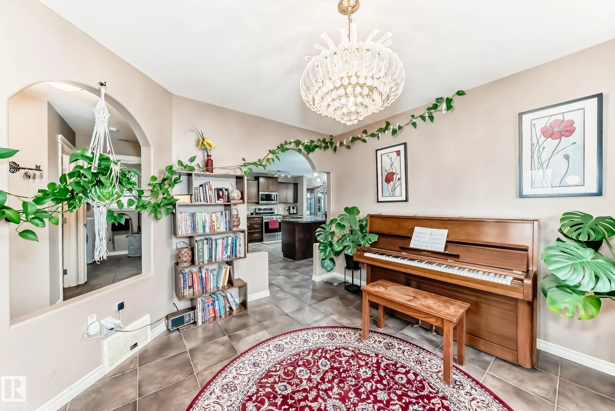 749 MCALLISTER Loop
