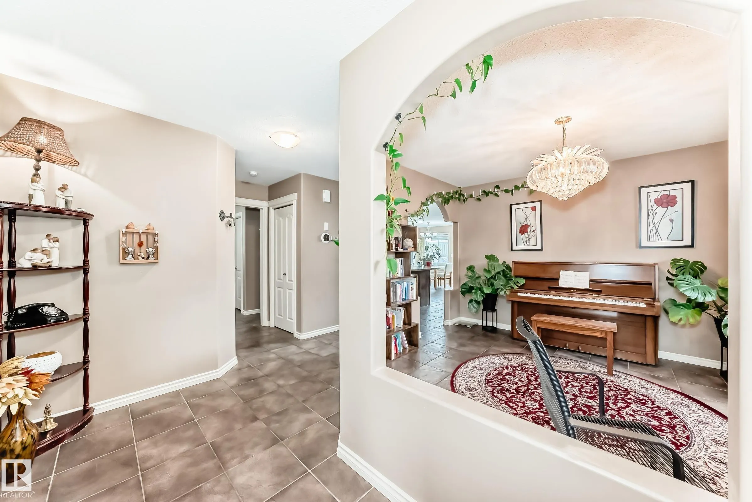 749 MCALLISTER Loop