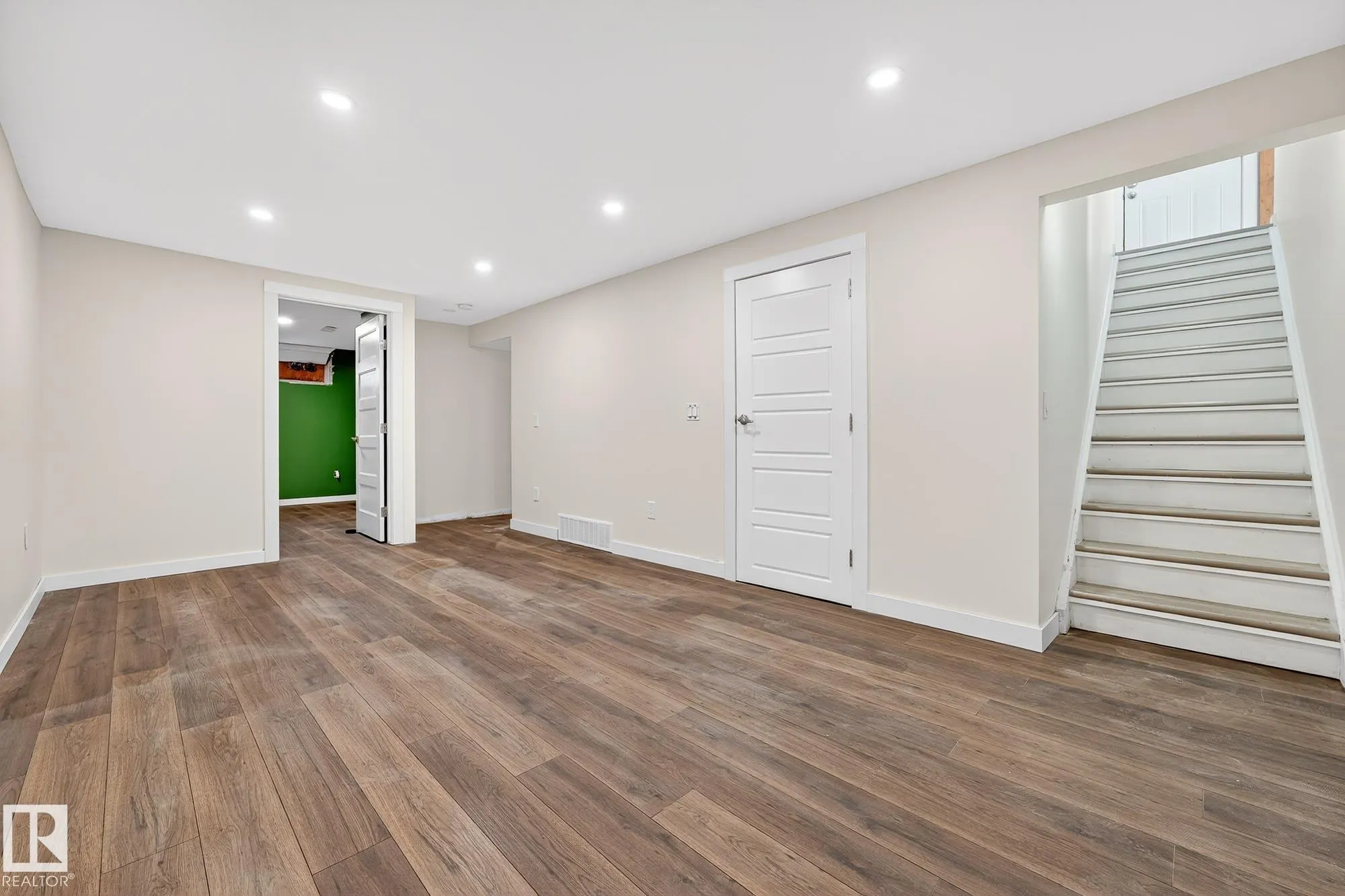 44 MARION Drive