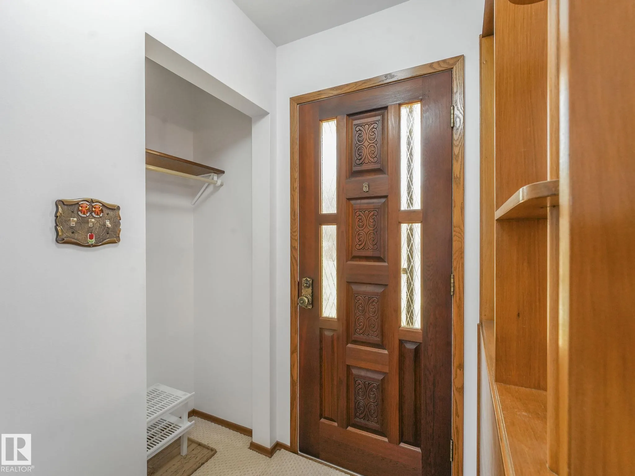 9010 MEADOWLARK Road