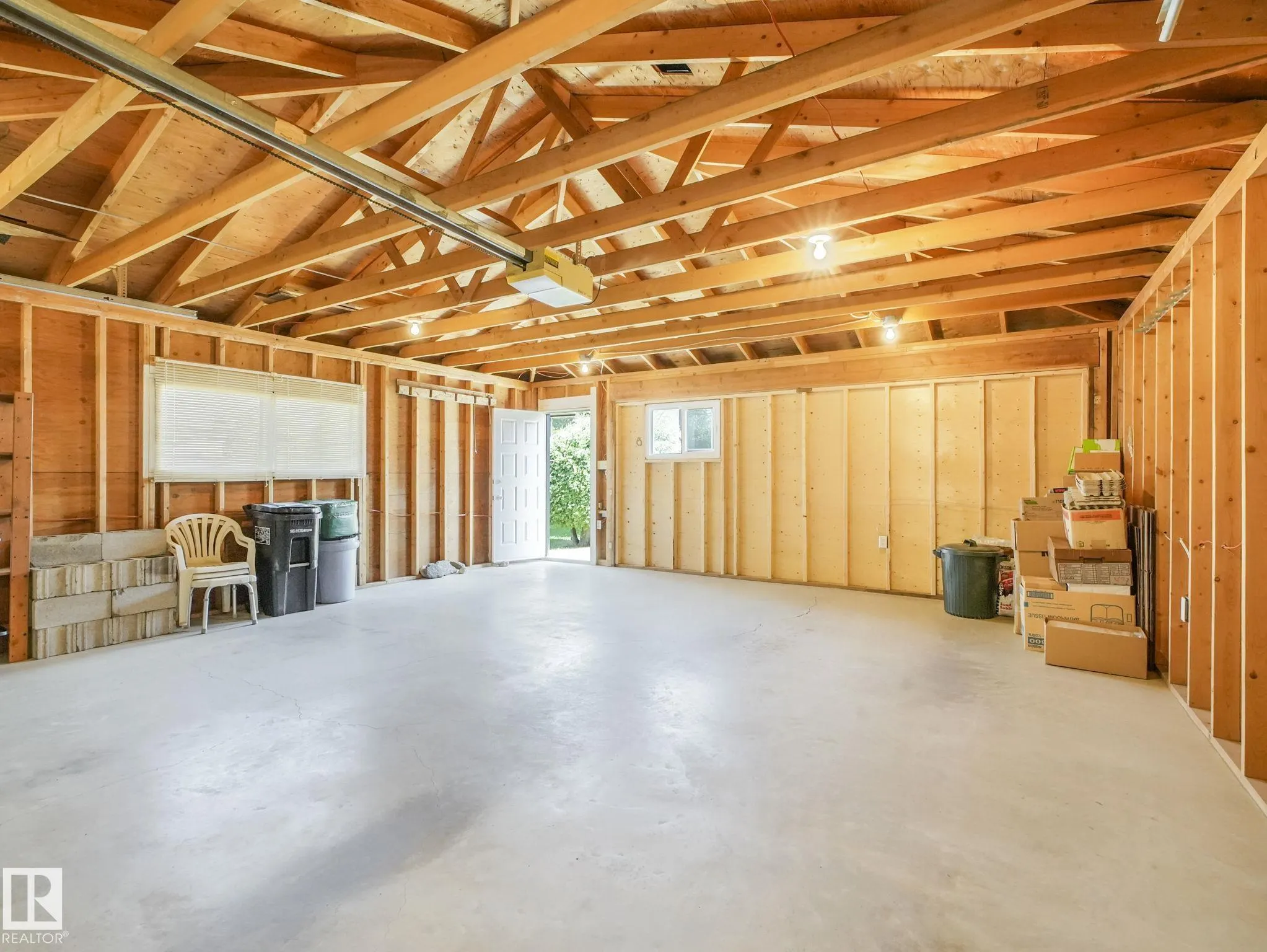 9010 MEADOWLARK Road