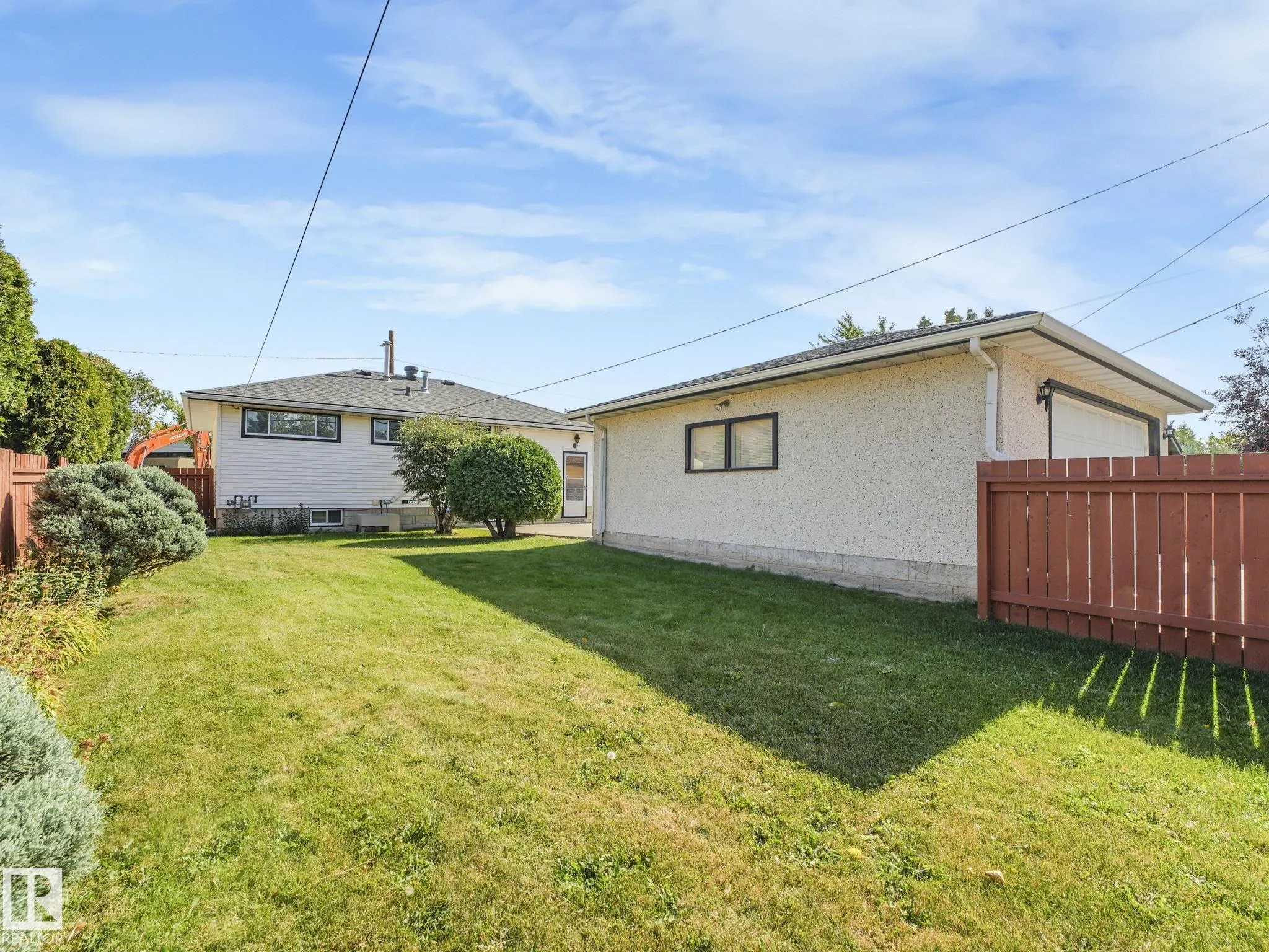 9010 MEADOWLARK Road