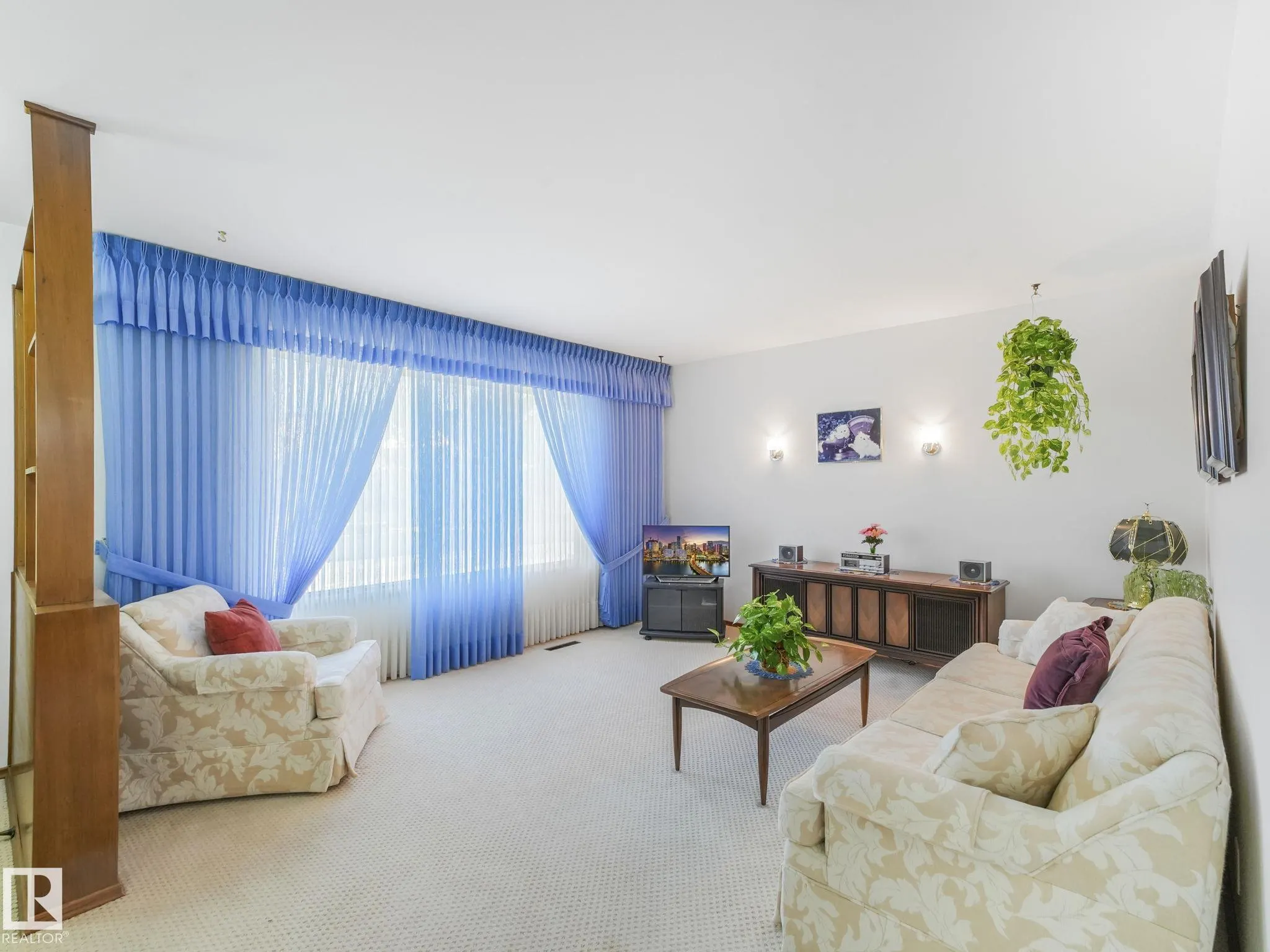 9010 MEADOWLARK Road