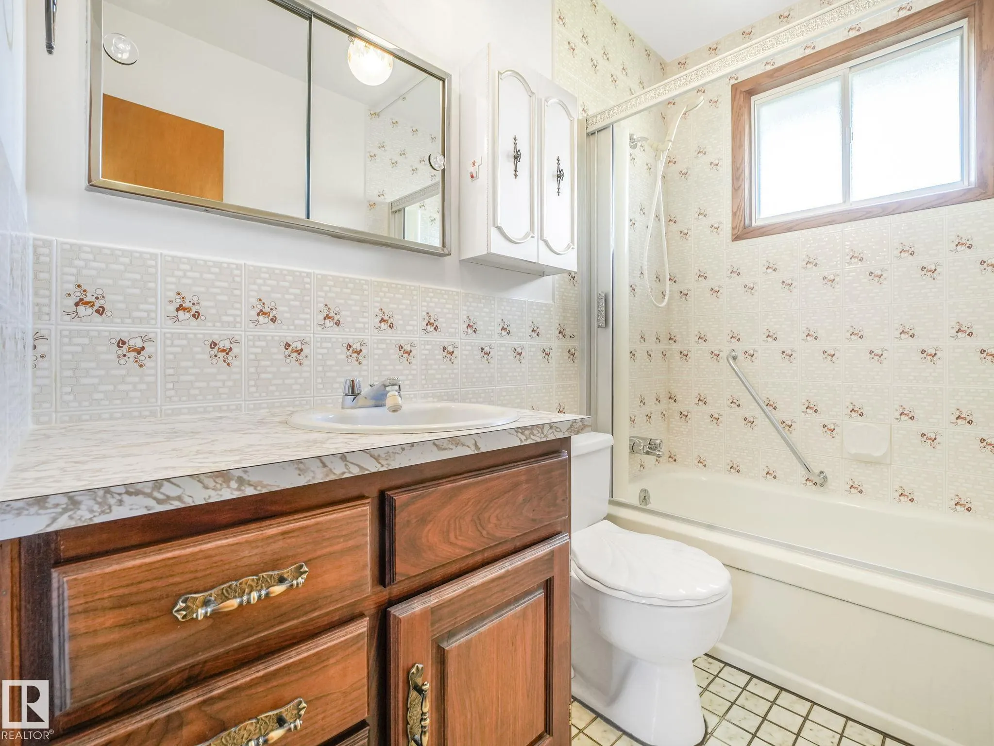 9010 MEADOWLARK Road