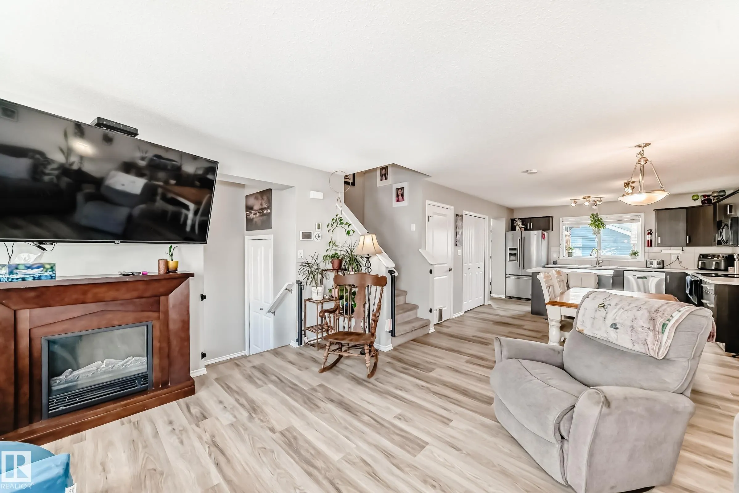 398 SIMMONDS Way
