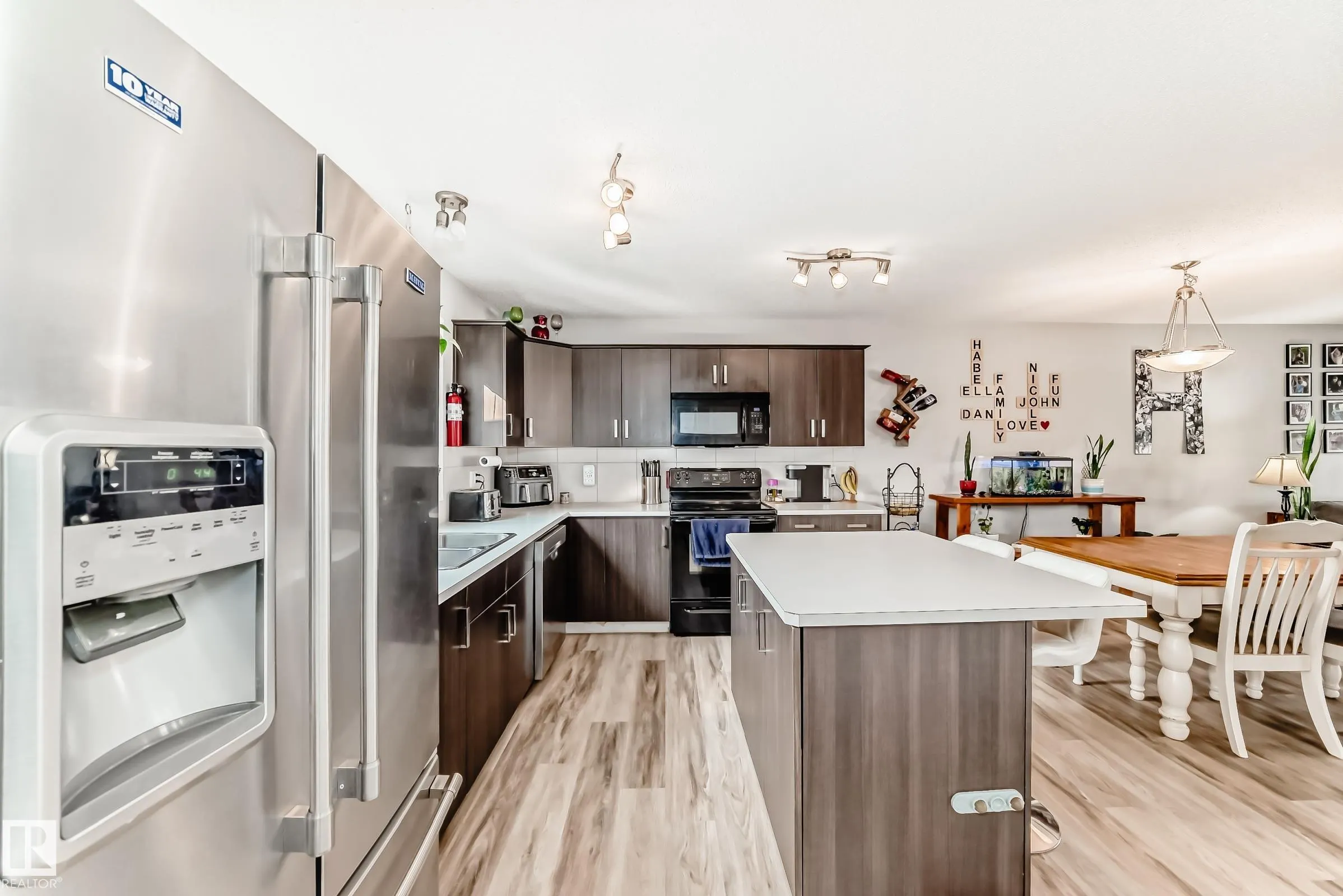 398 SIMMONDS Way